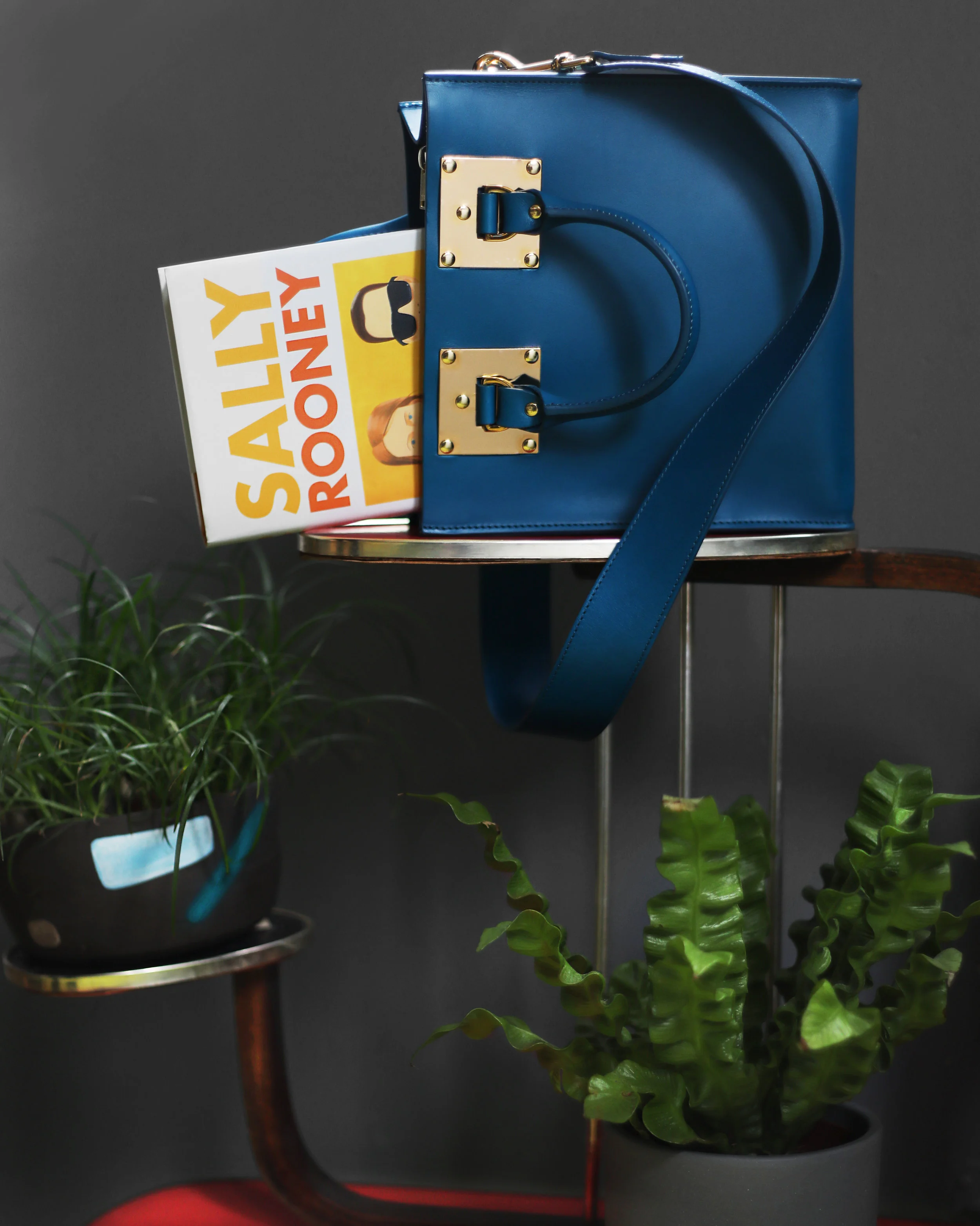 Bags and books EG7A8665.jpg