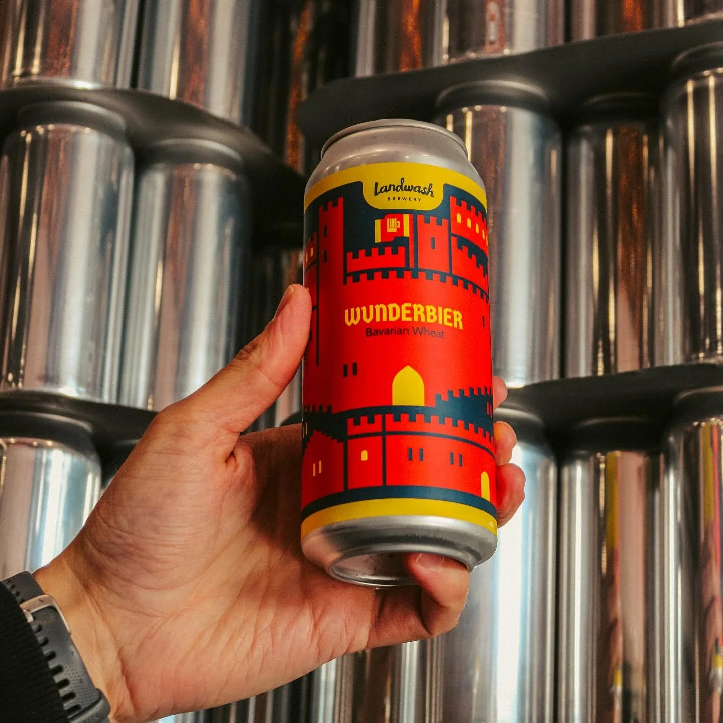 Our East + West Oktoberfest beer is here!
🍻
Wunderbier is a refreshing Bavarian wheat that&rsquo;s perfect for toasting to warm sweaters and beautiful autumn days. With an ABV of 4.5%, full of sweet bread and fruity banana aromatics, this sessionabl