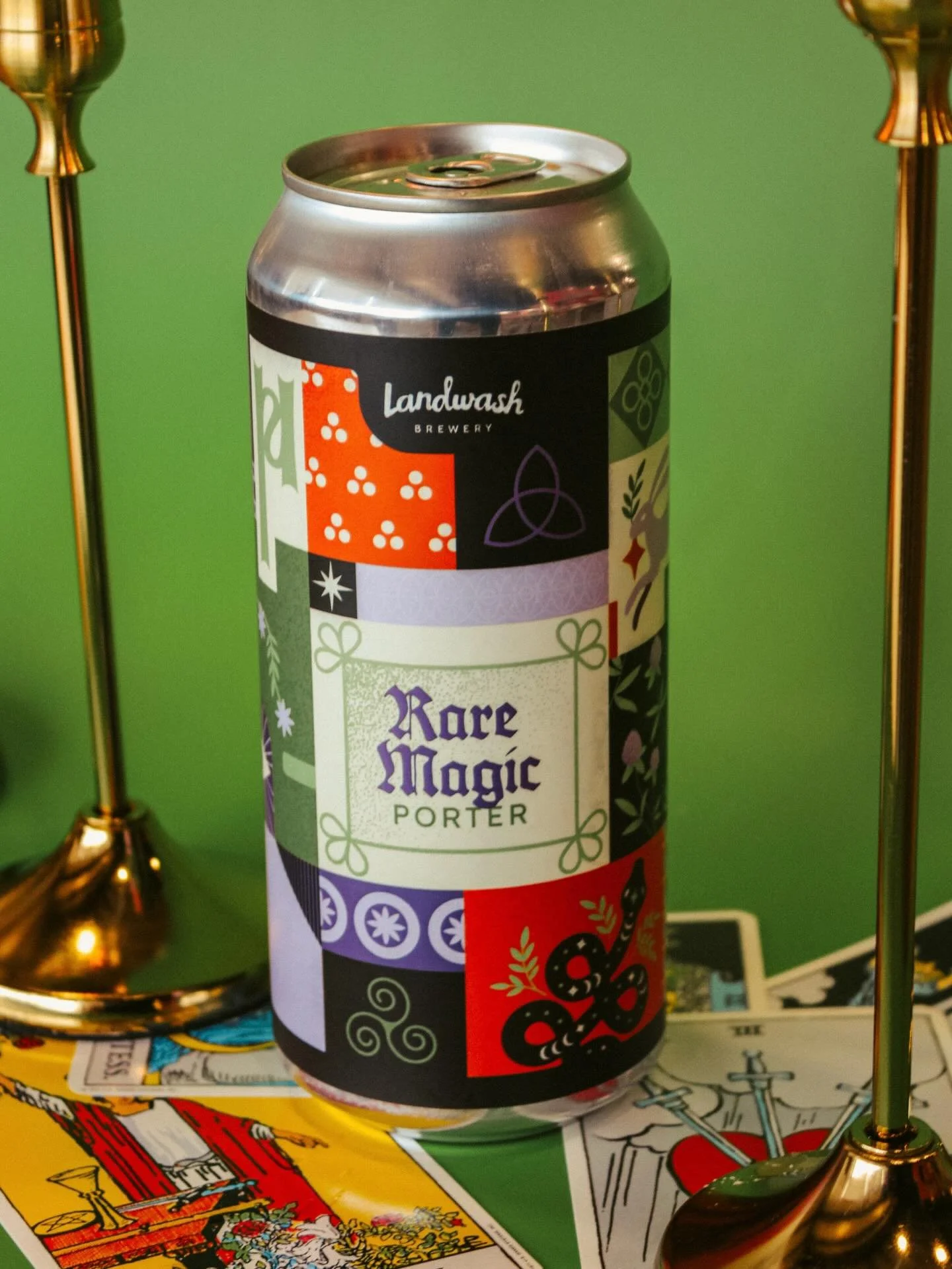 It is Friday the 13th, time for a little bit of Rare Magic.
✨
Our brand new porter conjures up warm notes of rich roasted chocolate, light toffee, and toasted malt. With nods to the traditional style, this beer offers a delicious alchemy of modern ta