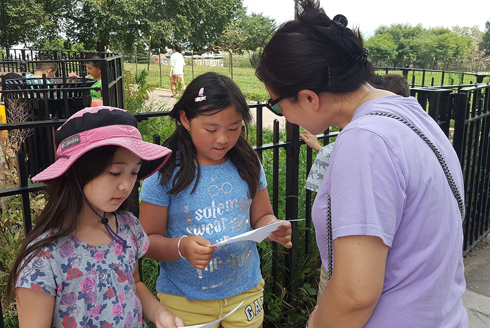  Interviewing Brooklyn Chinatown residents for their food preferences (探寻布鲁克林华人的食物喜好).  