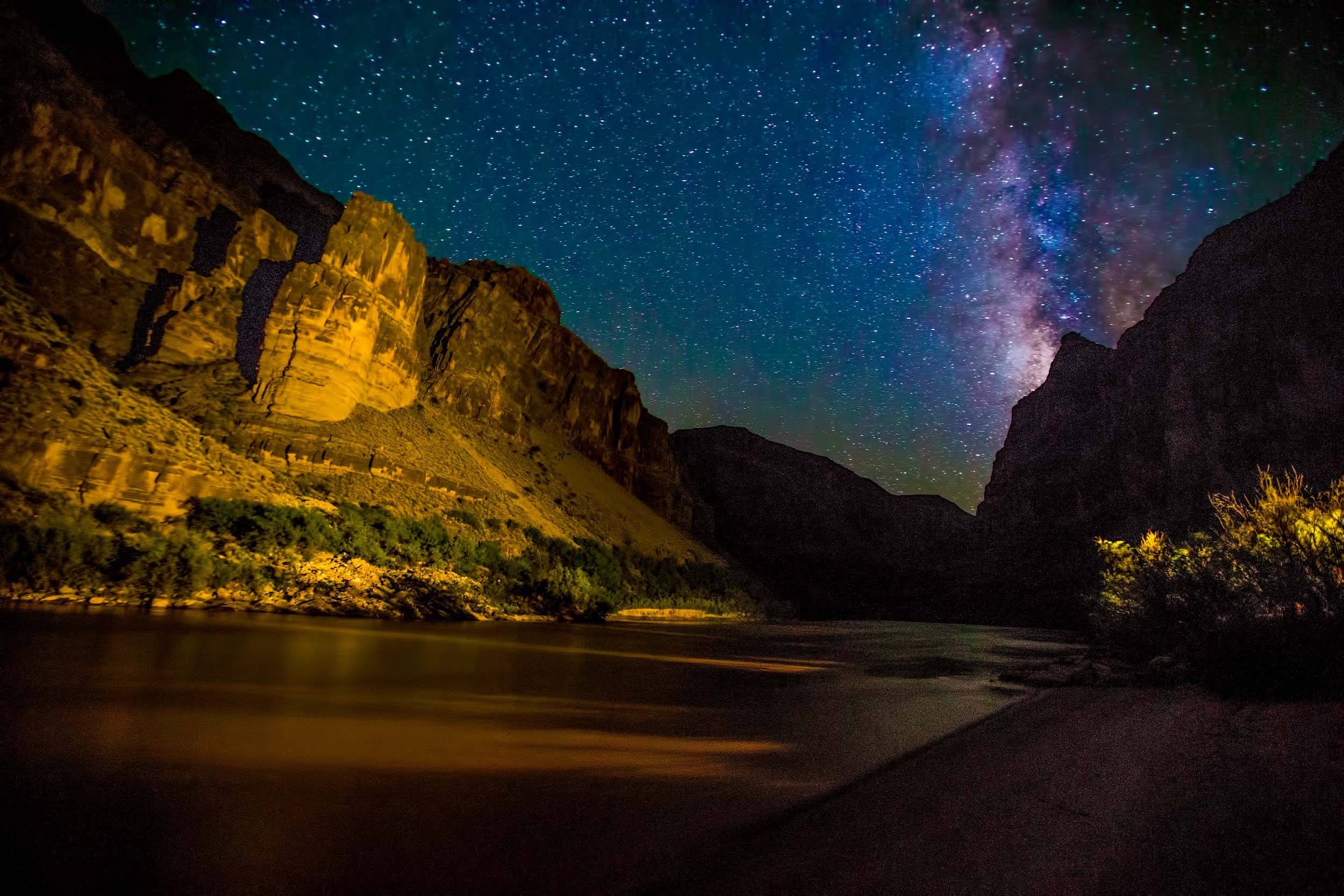 web_GrandCanyon_Night1_RAW1_Denoise.jpg