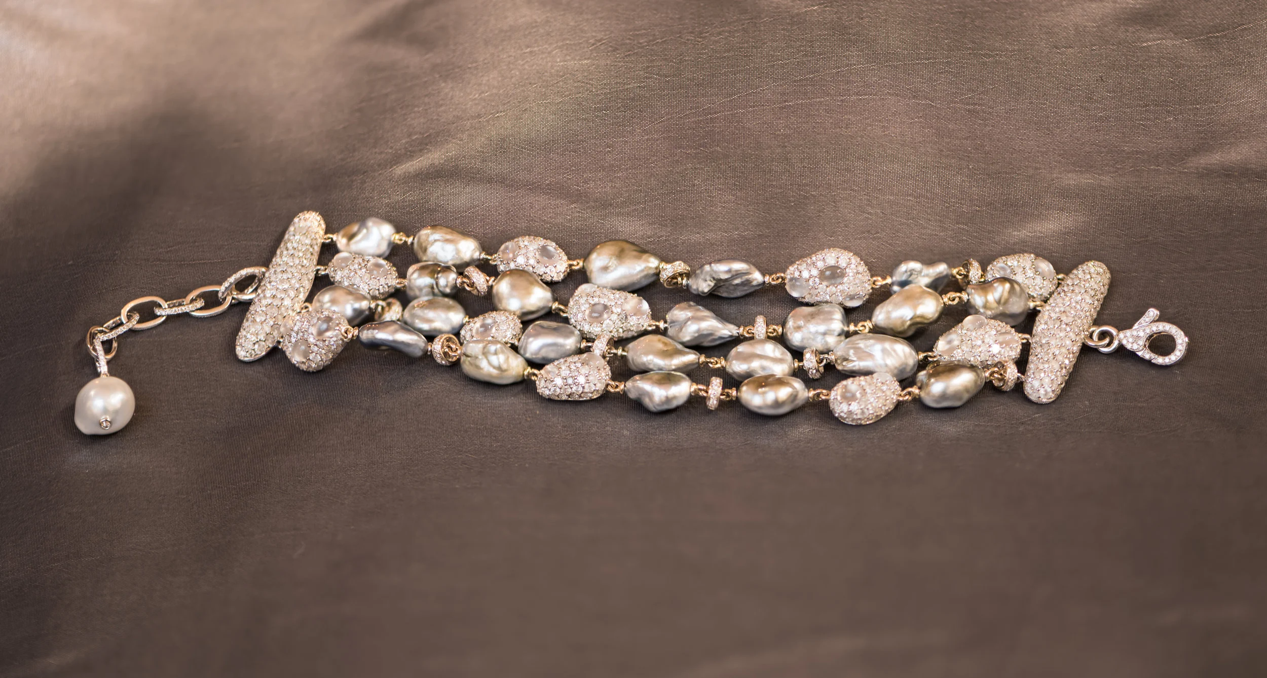 Tahitian Keshi Bracelet