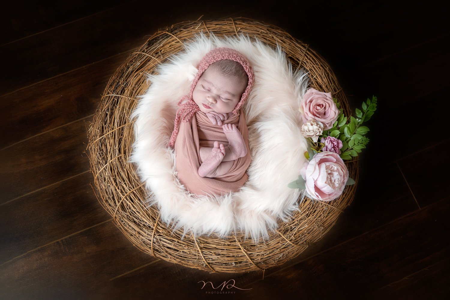 Newborn-Baby-Photoshoot-Vaughan-Woodbridge-NP-Photography