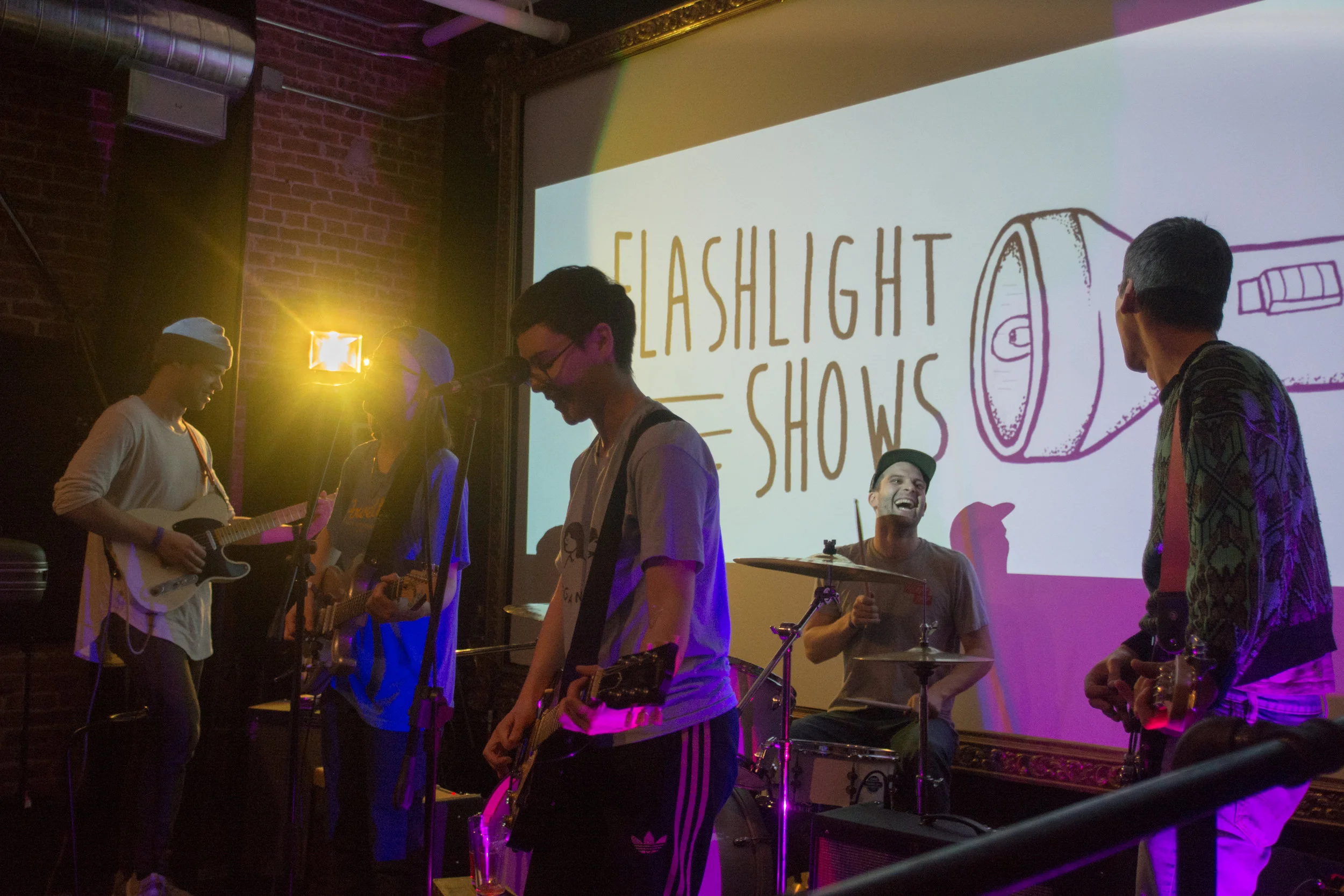 Flashlight Shows: Partner (03/10/18)