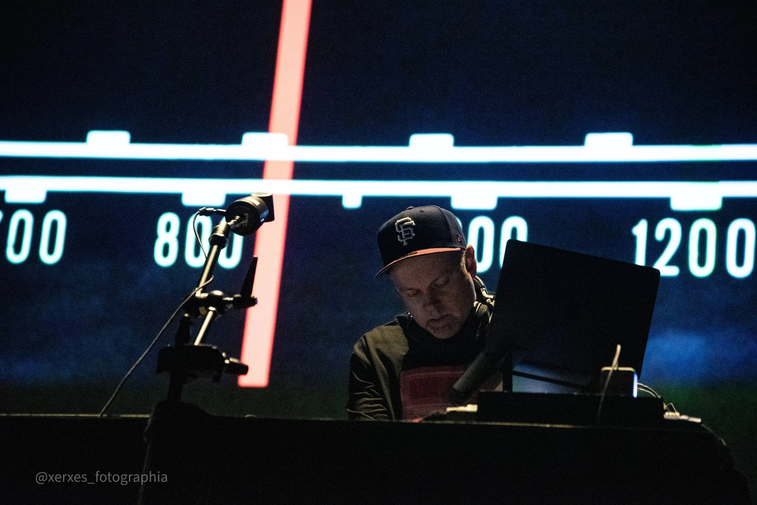 DJ Shadow-05.jpg