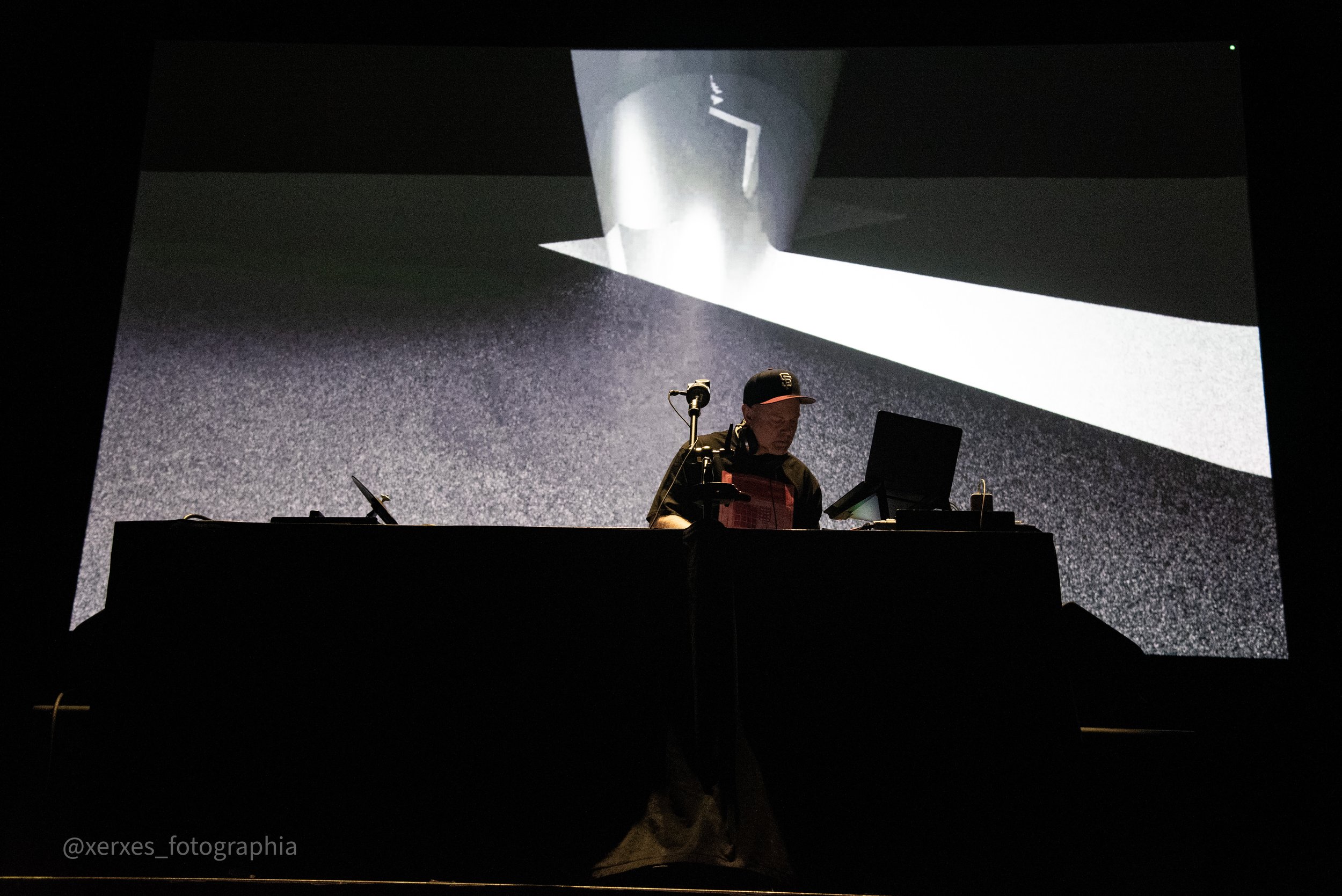 DJ Shadow