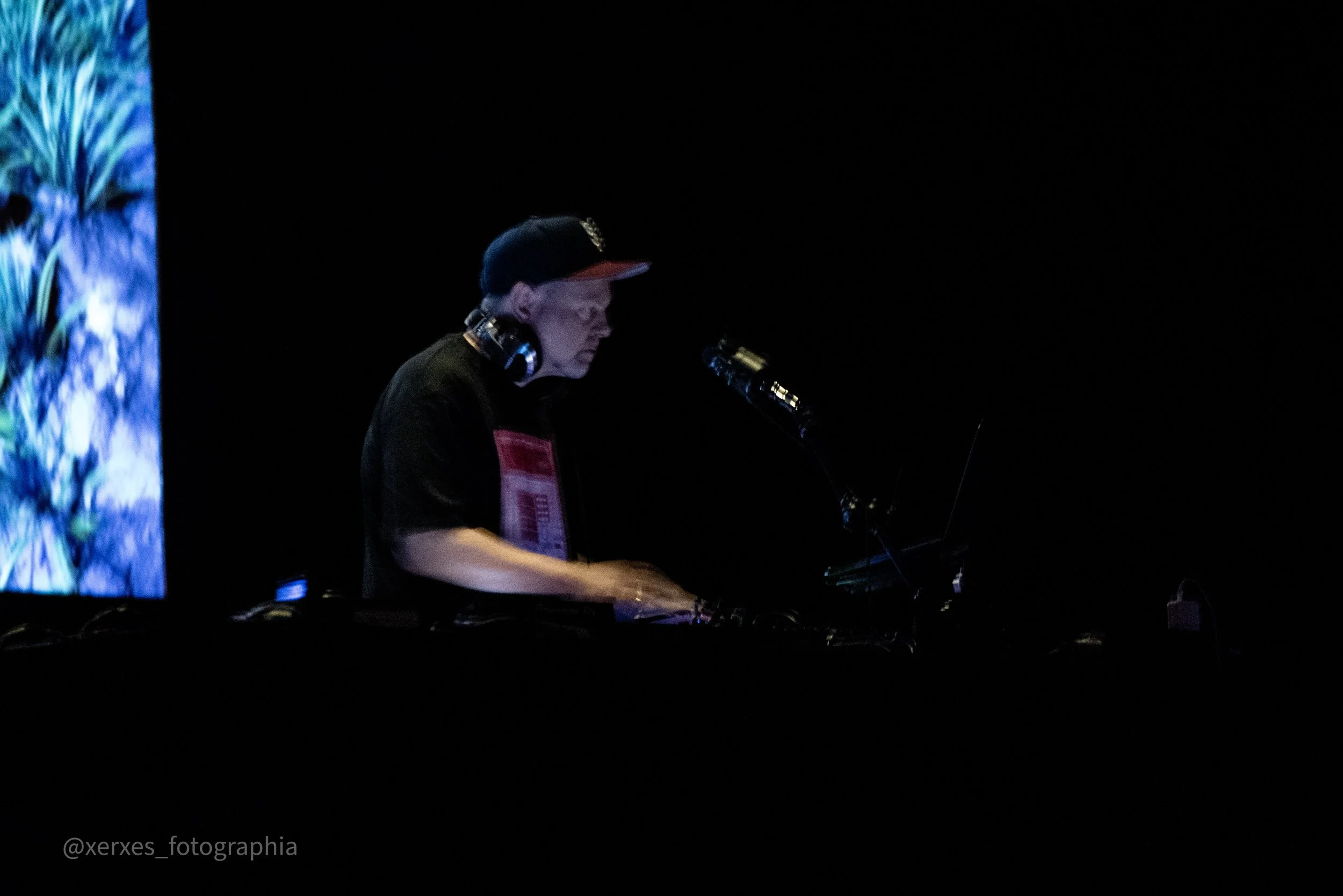 DJ Shadow
