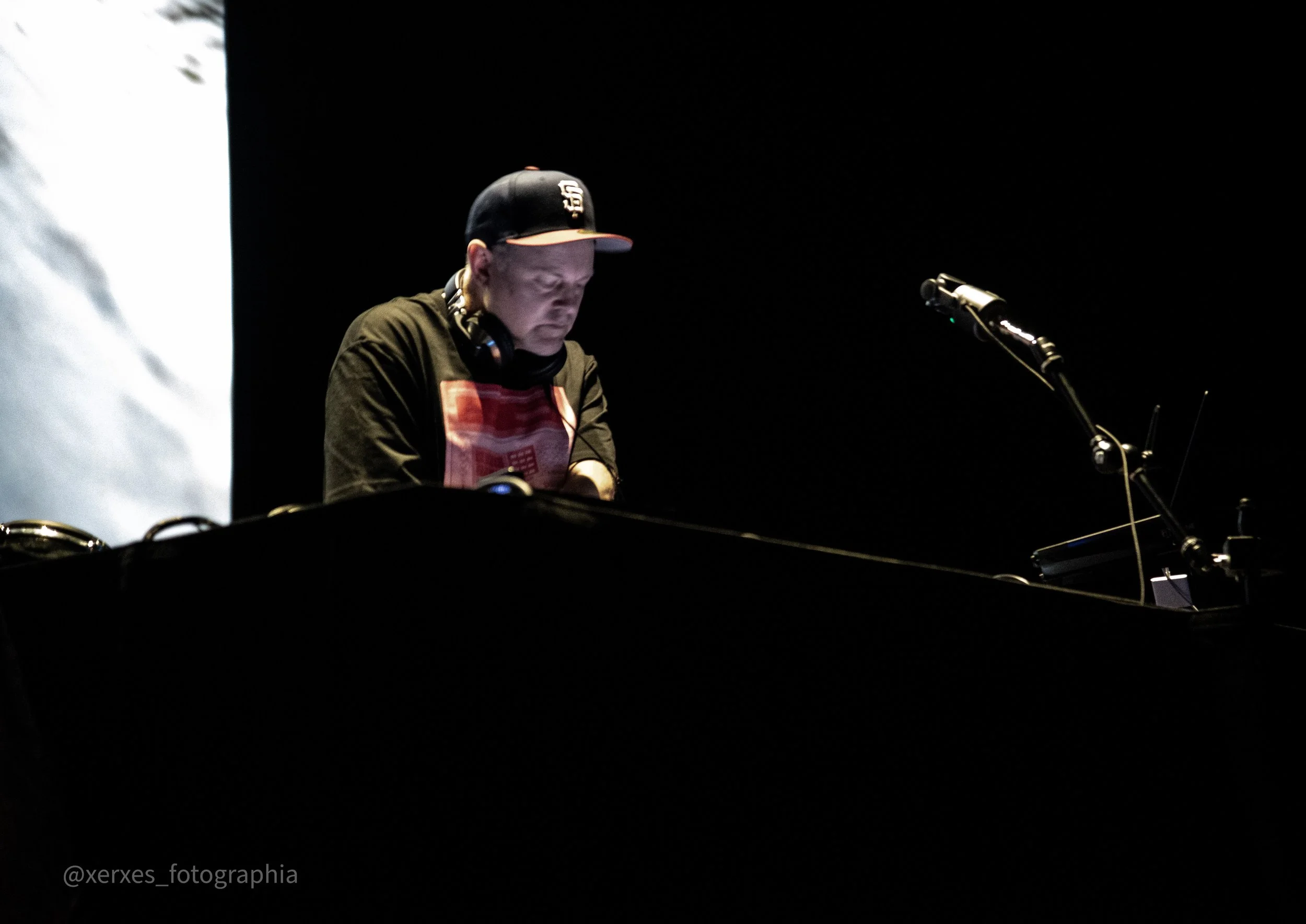DJ Shadow