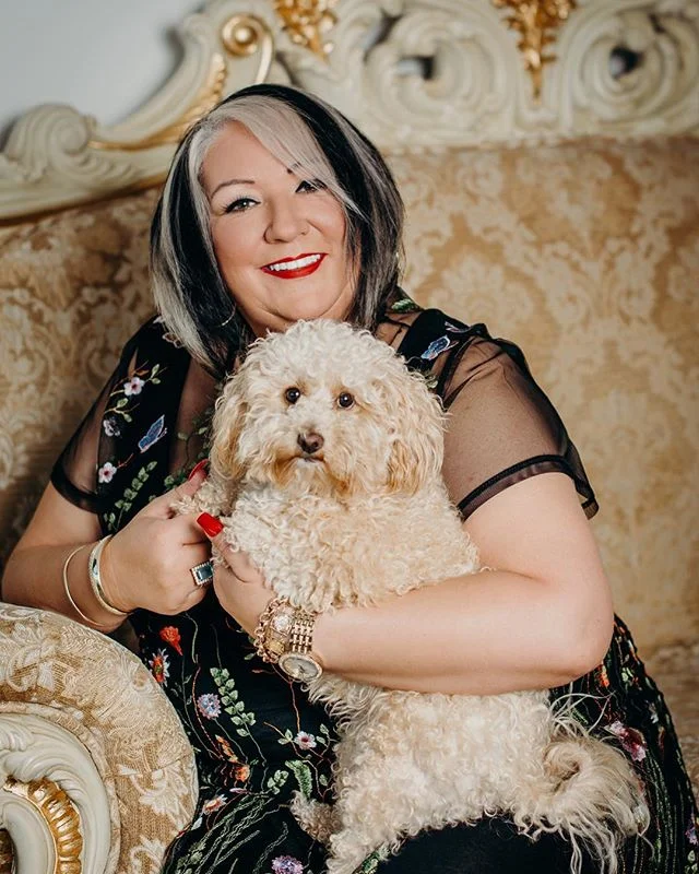 Hi, I am Yvette Michelle, I am a personal stylist based in Auckland, New Zealand. I&rsquo;ve been in the fashion industry for several years having had my own clothing label overseas. I am fully conversant with all aspects of styling for all shapes, s