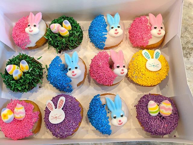 DONUT forget to put in your orders for Easter Donuts! 🐥&bull;
&bull;
&bull;
#njeats #bergencountyeats #eeeeeats #foodie #foodblogger #donuts #donutsofinstagram #easterdonuts #easter #hoppyeaster #nj #northjerseyeats #bergencounty #newjersey #cheatda