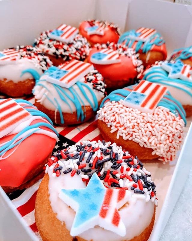 Grab some Memorial Day donuts! Open on Memorial Day until 1:00pm. Call ahead for your orders 201.768.0360. We will be closed Tuesday the 28th. 🇺🇸🇺🇸🇺🇸