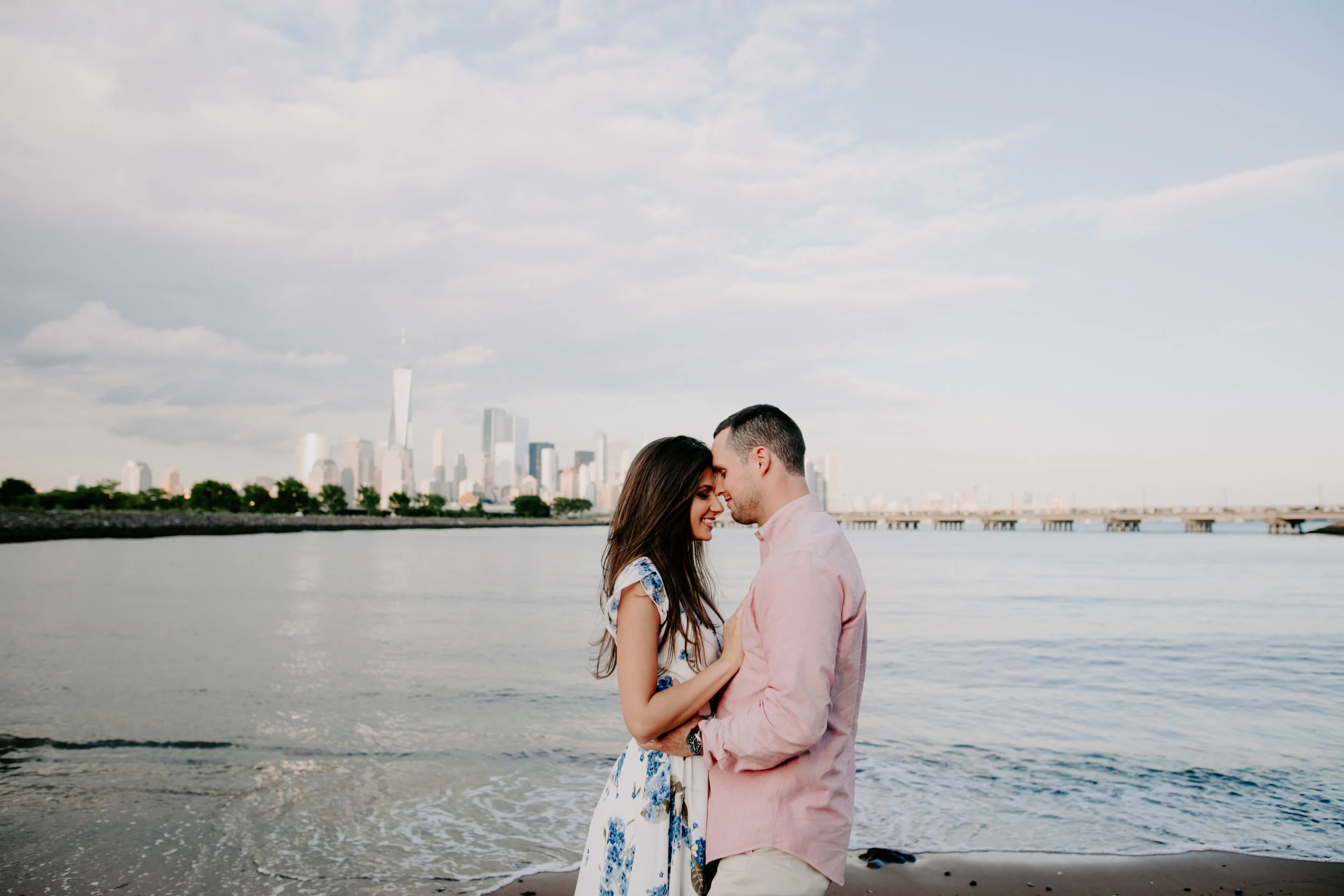 JaekeScott_JerseyCity_LibertyStatePark_Engagement_TowardsTheMoon-13.jpg