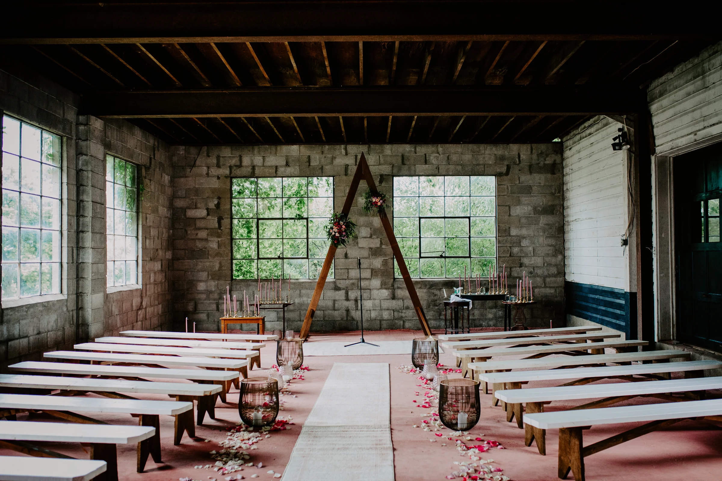 WmHBuckleyFarmWedding_AlyssaChelsey_blogstyling-25.jpg