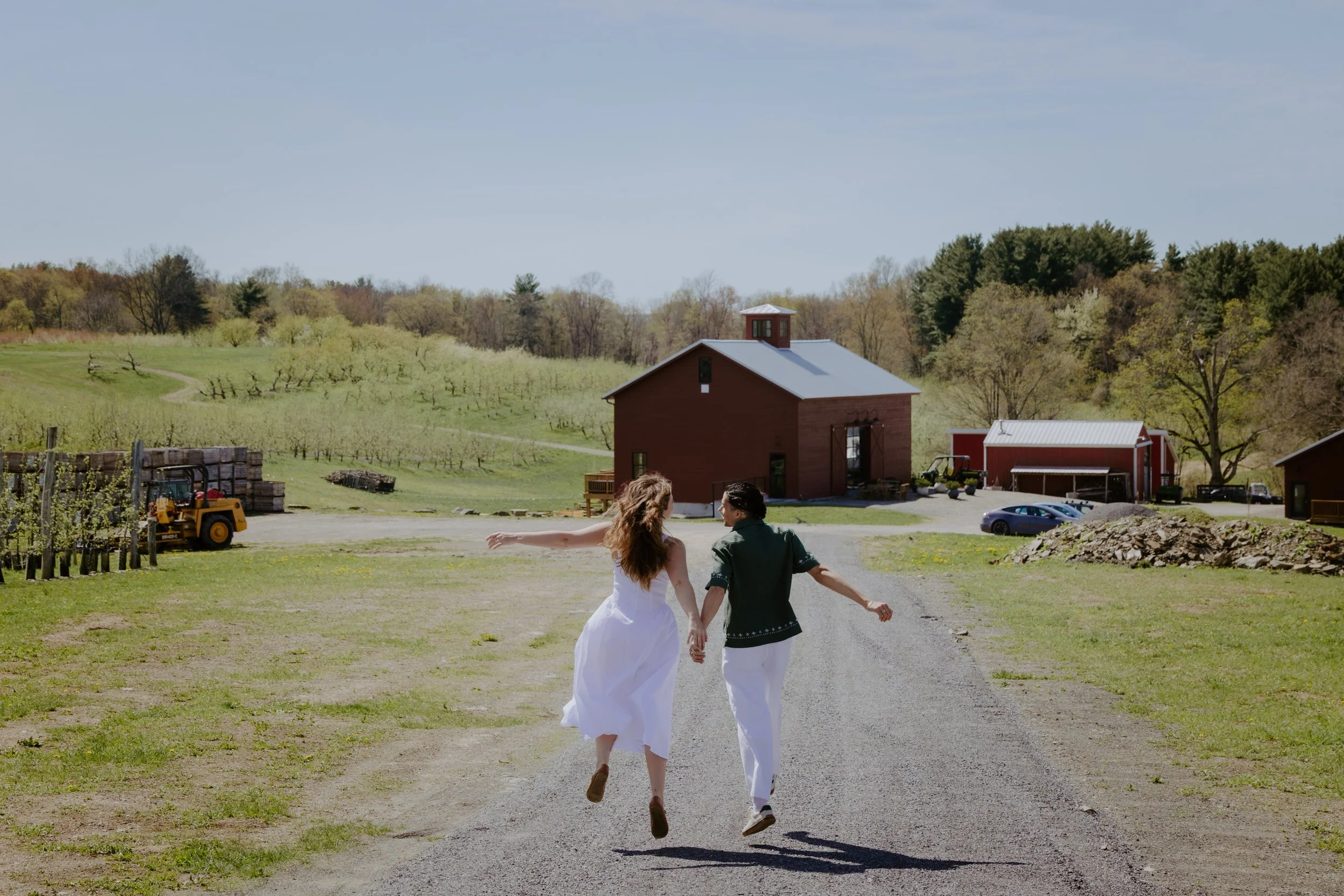 Rosehill-Farm-Red-Hook-NY-Spring-Engagement-Photos-Averie-Ann-Studios-2026-66.jpg