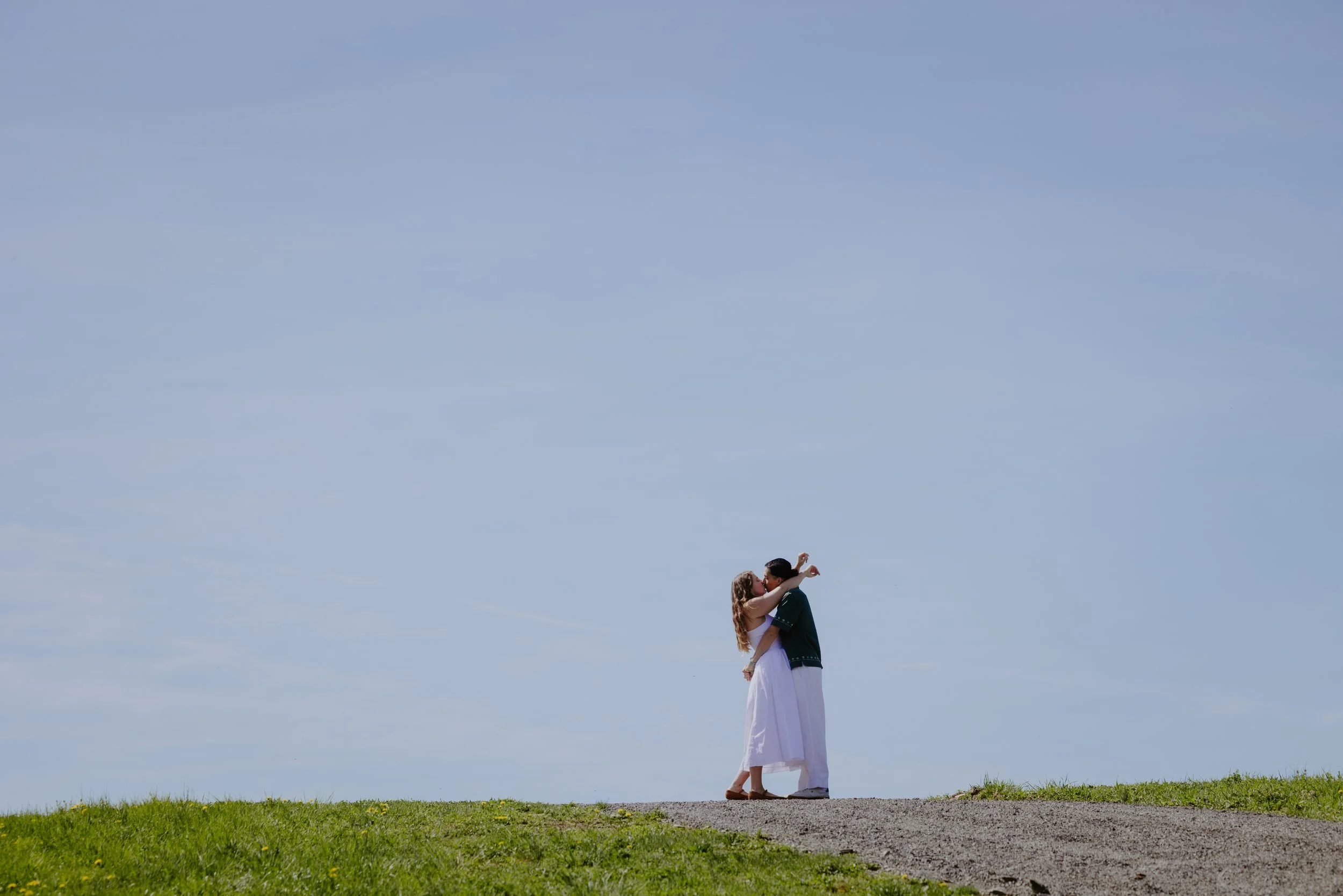 Rosehill-Farm-Red-Hook-NY-Spring-Engagement-Photos-Averie-Ann-Studios-2026-39.jpg