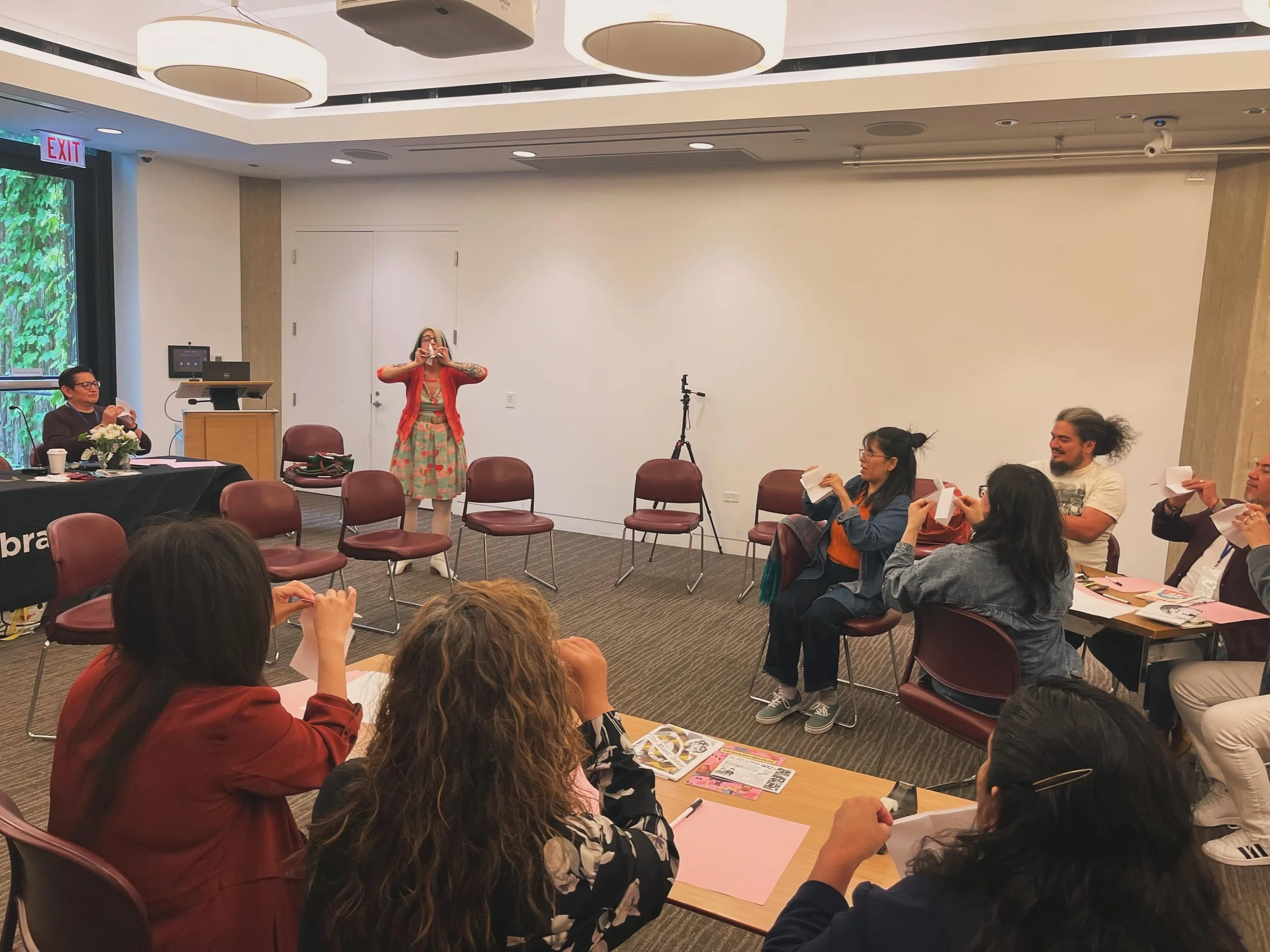 Had a great time this past Saturday facilitating a zine-making workshop, teaming up with the Kim-Park Program for the Study of the
Book &amp; University of Chicago Special Collections @uchicagoscrc, as part of the Feria del Libro Chicago, at the Rege