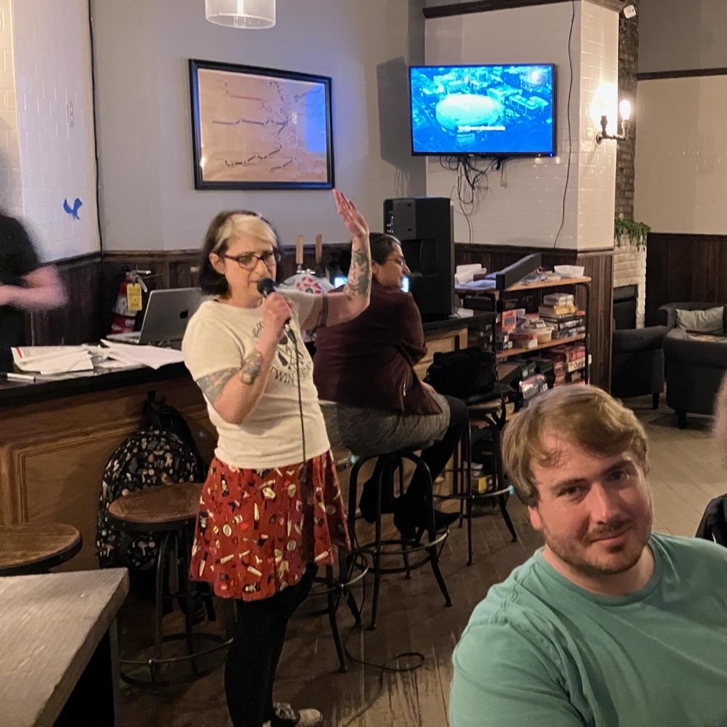 Thanks to everybody that came out for my @chirpradio trivia debut! Had a lot of fun with Makin&rsquo; Trouble: Songs About Crime, Vice, and Delinquency! Extra special thanks to dj moimoi for spinning tunes and Austin &ldquo;Jesus Quizzard&rdquo; at @