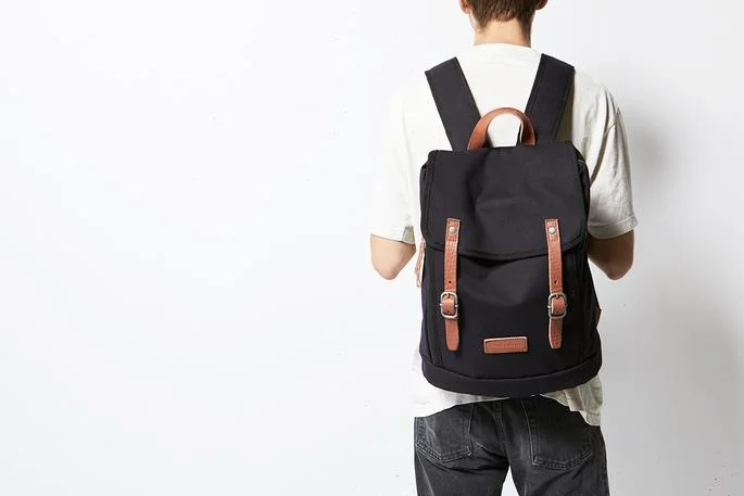 status-anxiety-rebellion-bag-black-studio_685x.jpg