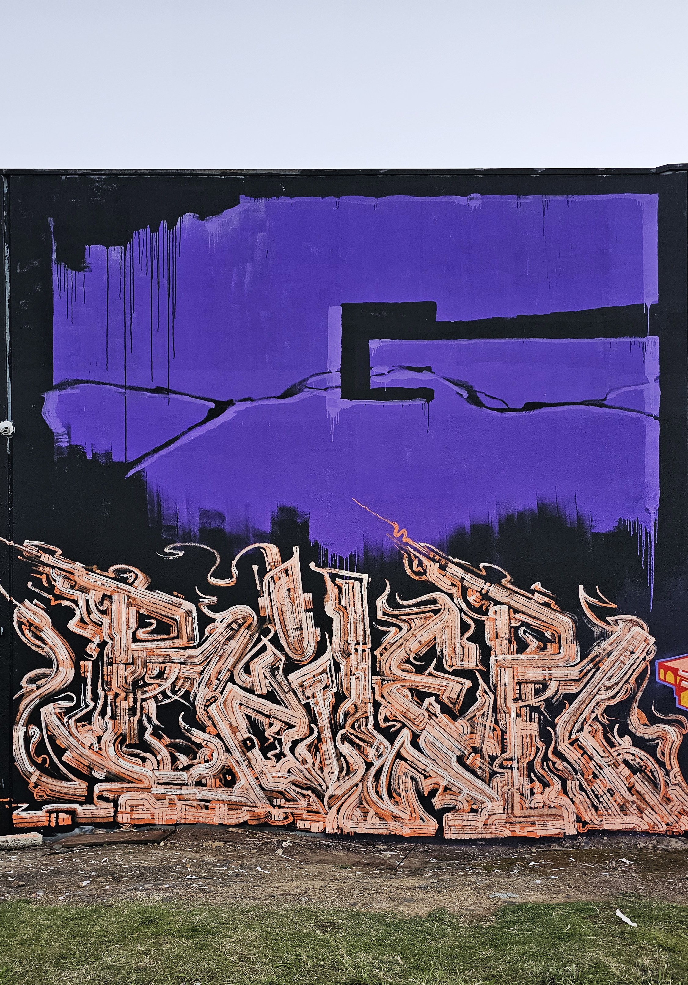 7BailerOrangeonBlackMultiroller_MelbourneGraffitiArtist.jpg