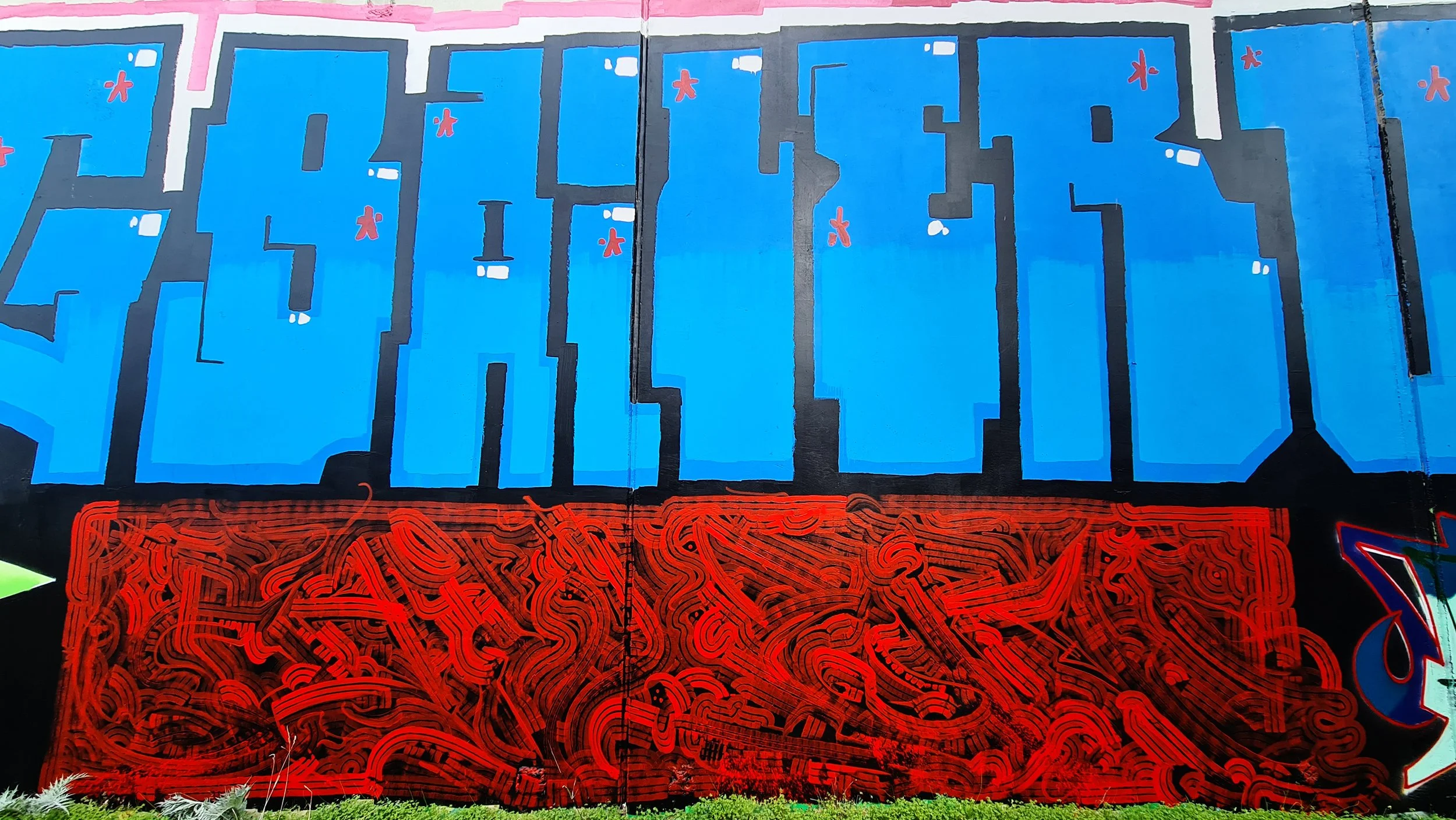 Red Multiroller, Melbourne: Melbourne graffiti artwork by Bailer, featuring dense red Multiroller linework over a black base with high-contrast abstract forms.