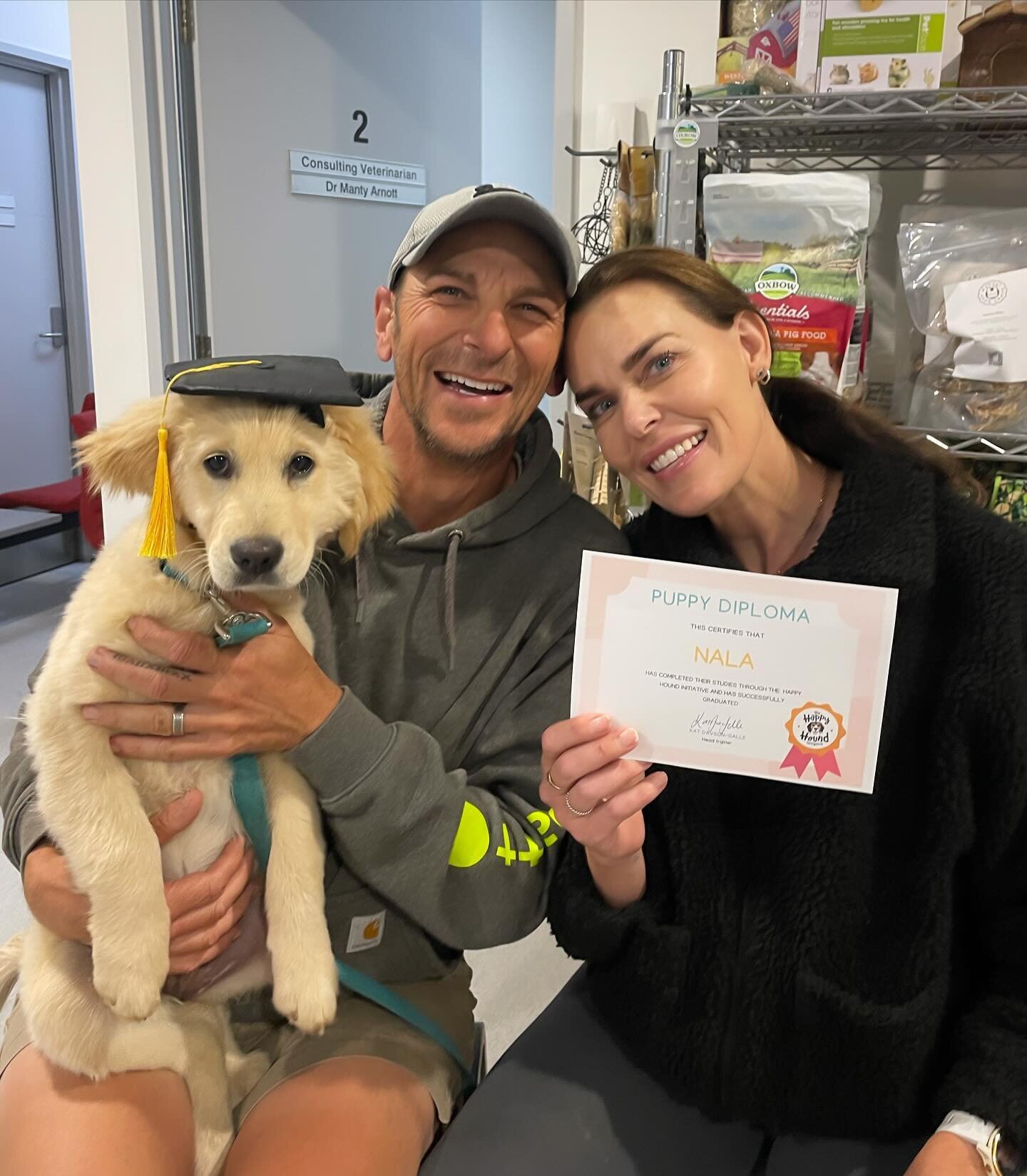 Another bunch of champions 🐶🎓

Nala, Coco, Floss and Maisie all did an amazing job in puppy class and developed the cutest friendships ❤️ 

Best of luck in the future kids! Happy training 🌈