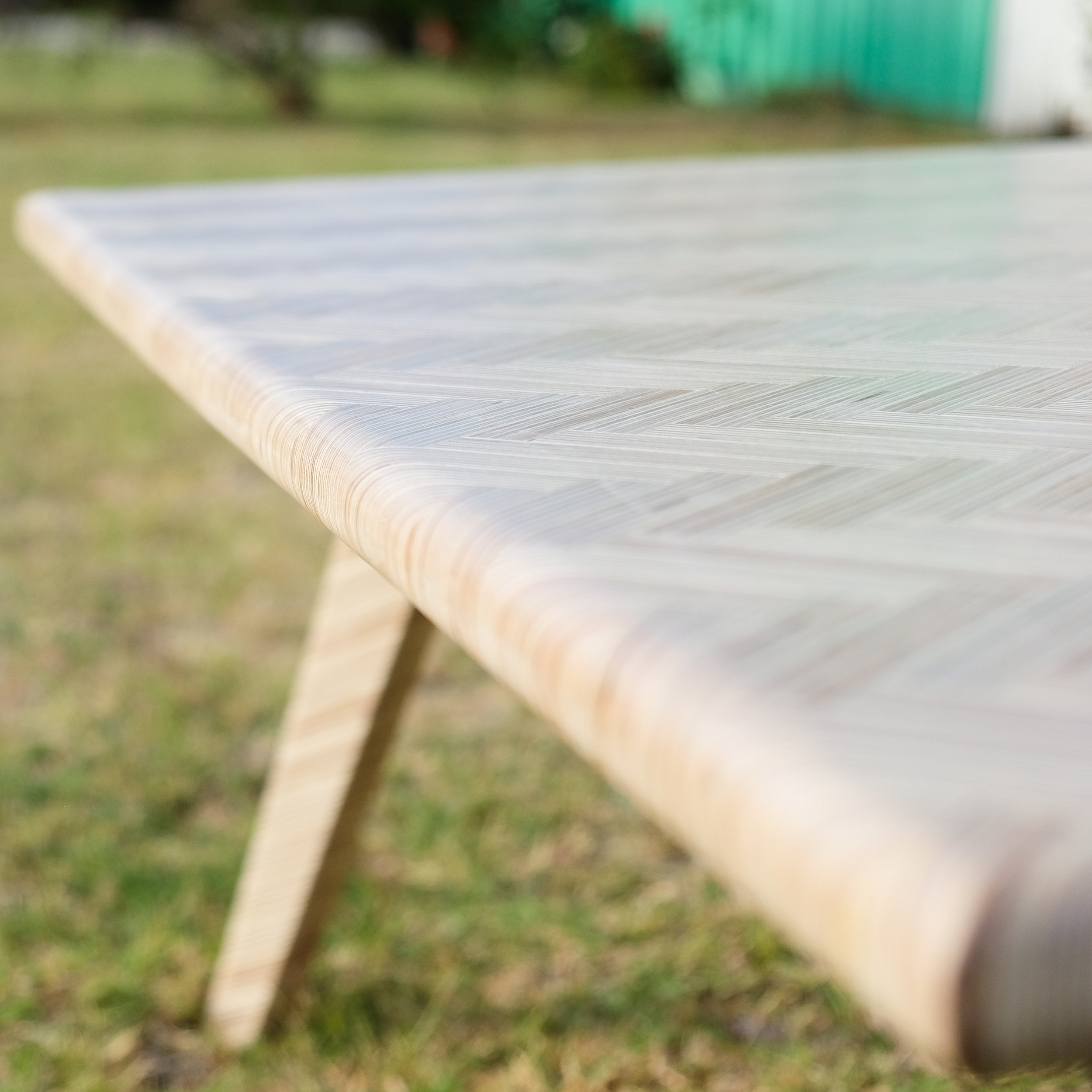 DIY MODERN PLYWOOD COFFEE TABLE HERRINGBONE TOP — OSO DIY