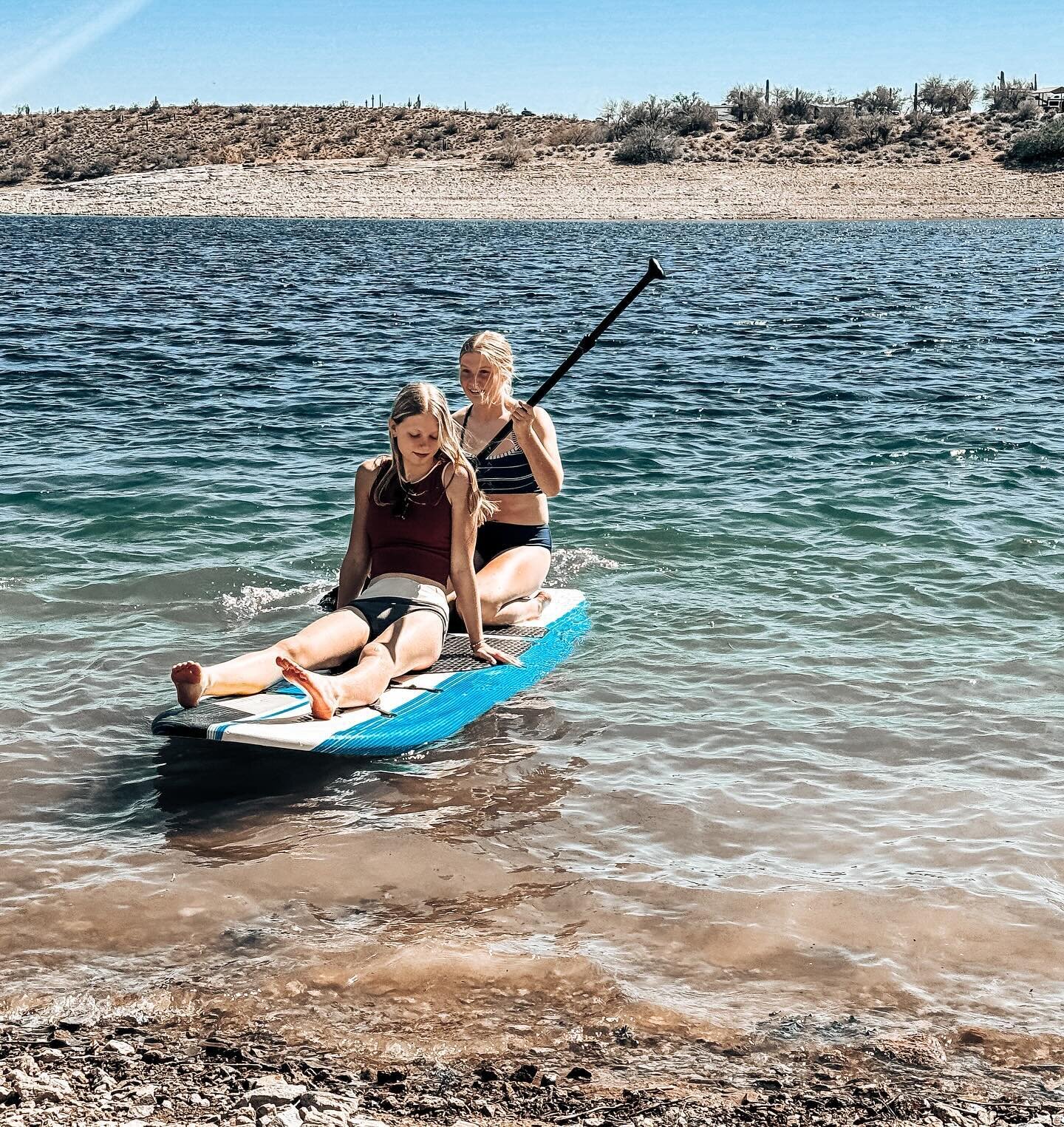 Started our trip sick but the sun and friends sure has made things better.
.
.
.
.
.
.
#holiday #vacation2024 #farmkidslife #travel #arizona #getoutside #familytravels