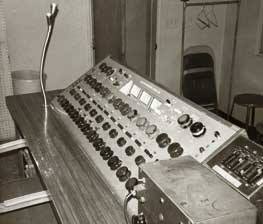 CONSOLE USED IN THE 1960'S.jpg