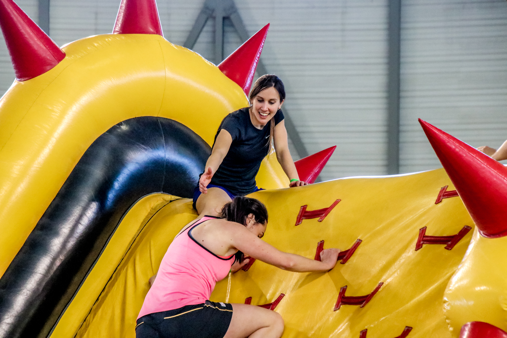 teambuilding winter - winterproof - inflatable fun.jpg