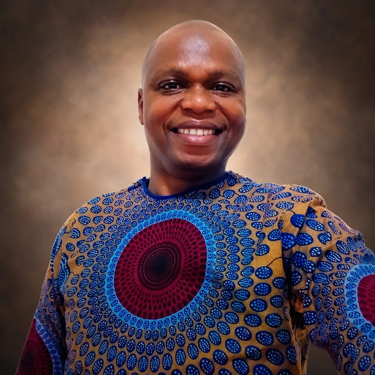 John Mpande, a snake handler at the Living Desert Snake Park. Snake conservation, Safe Snake handling, education about reptiles for tourists and schools alike. The Living Desert Snake Park in Swakopmund, Namibia