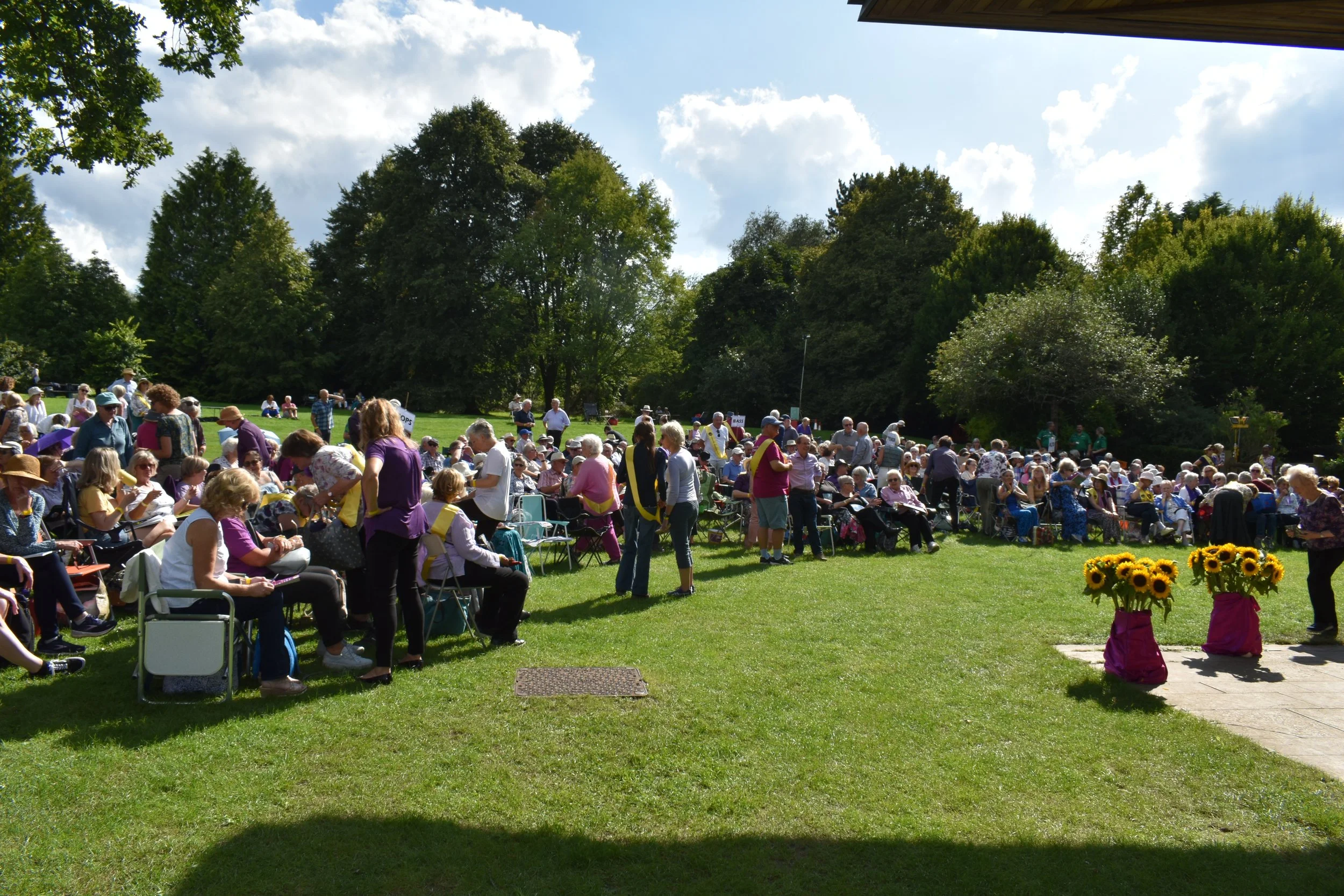 Voices for Hospices Choir - Massed Come and Sing