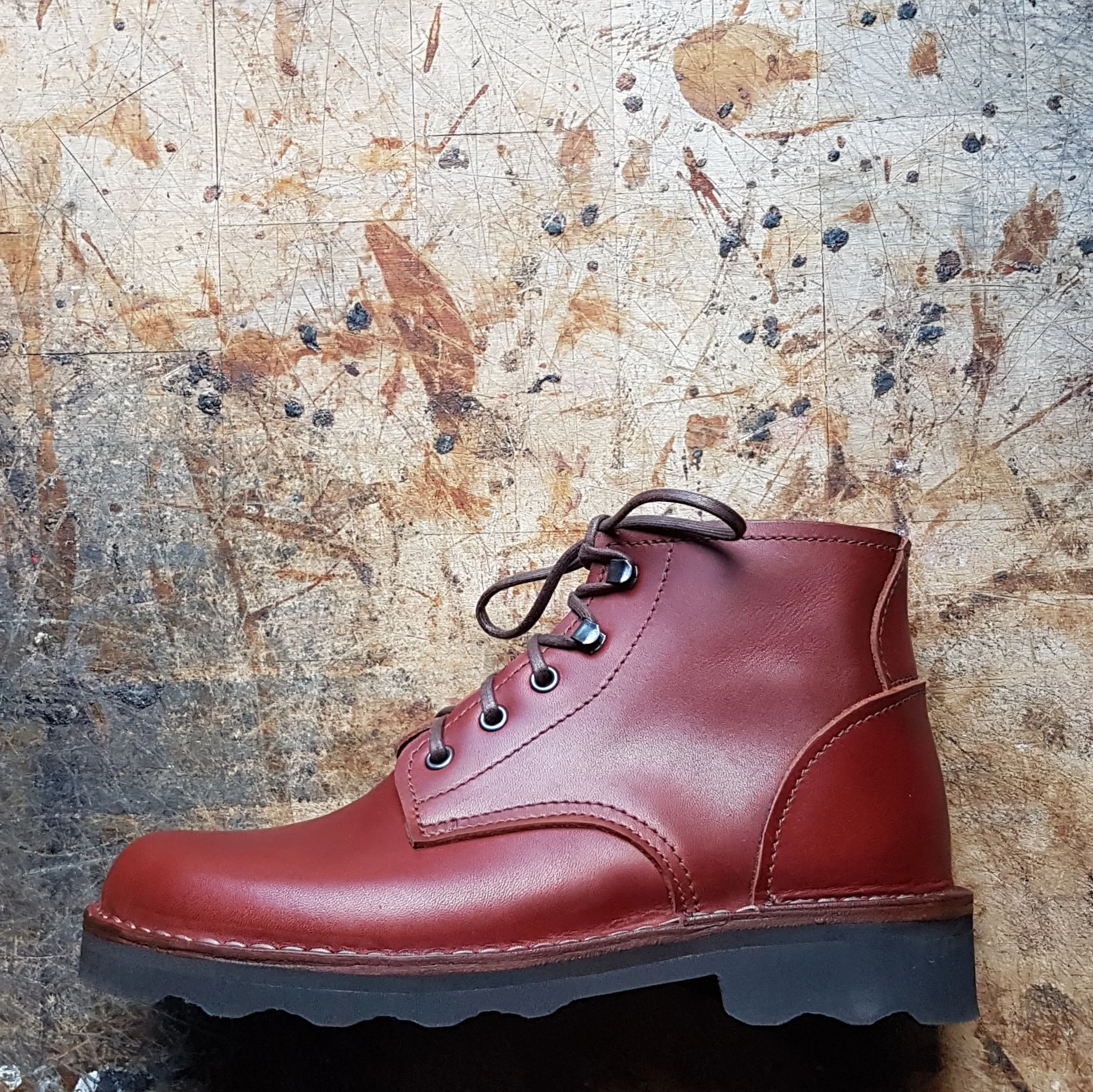 chestnut leather handmade walking boot, made to measure, handmade in Sheffield, England, UK