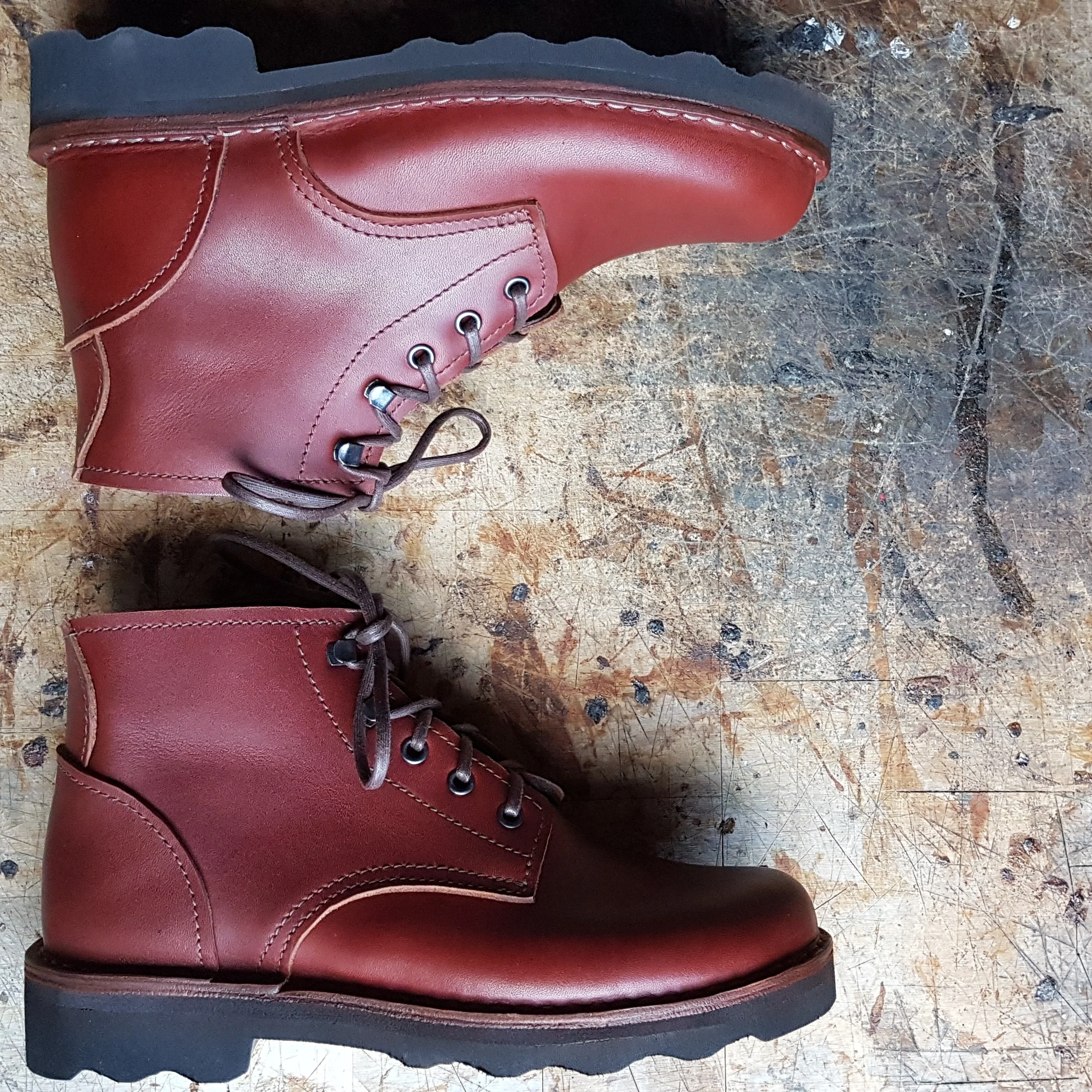 handmade leather boots, custom fit, made to measure, bespoke order. Made in Sheffield, England, UK