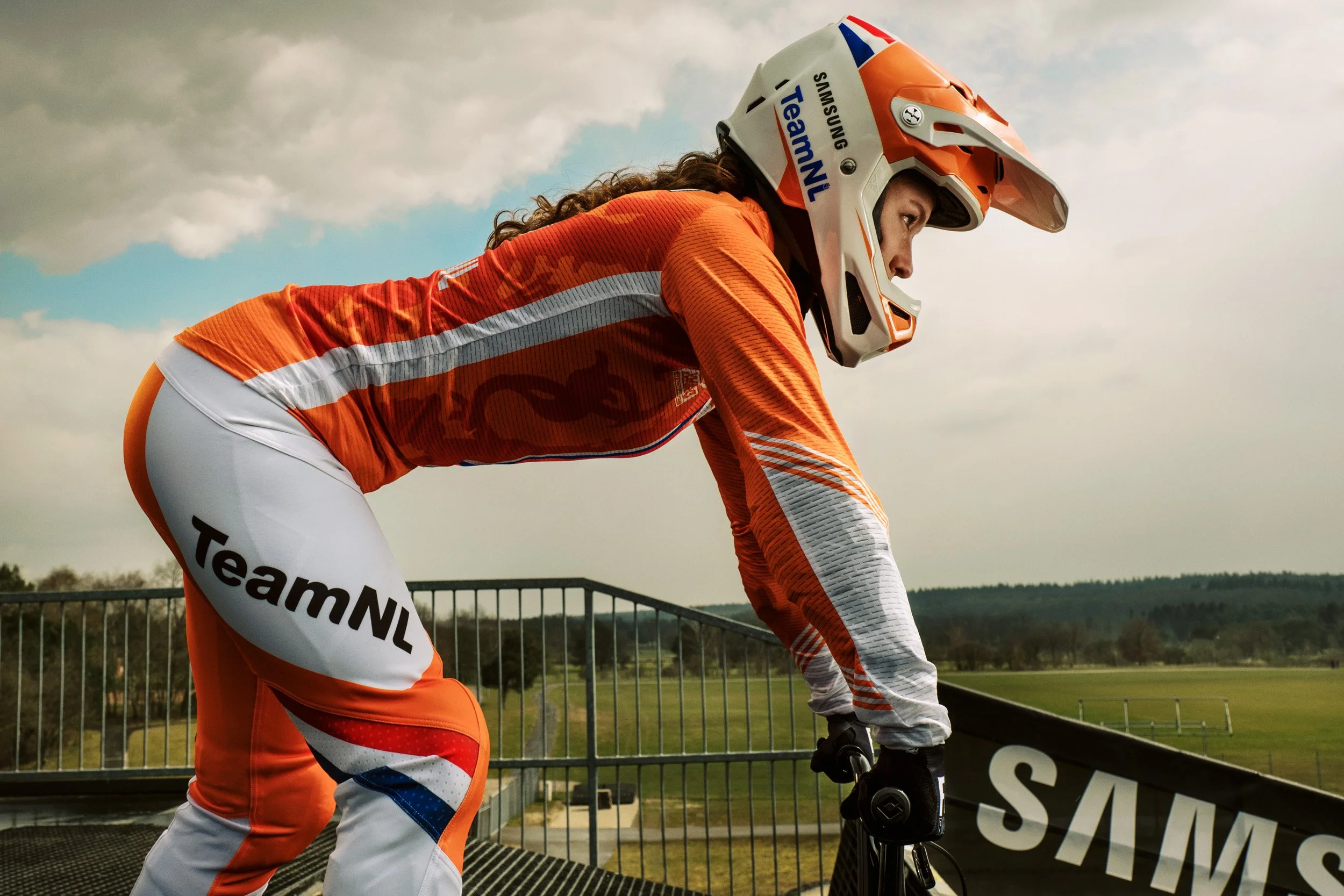 Samsung_03_Start gate_Judy_0604_C2_sRGB.jpg