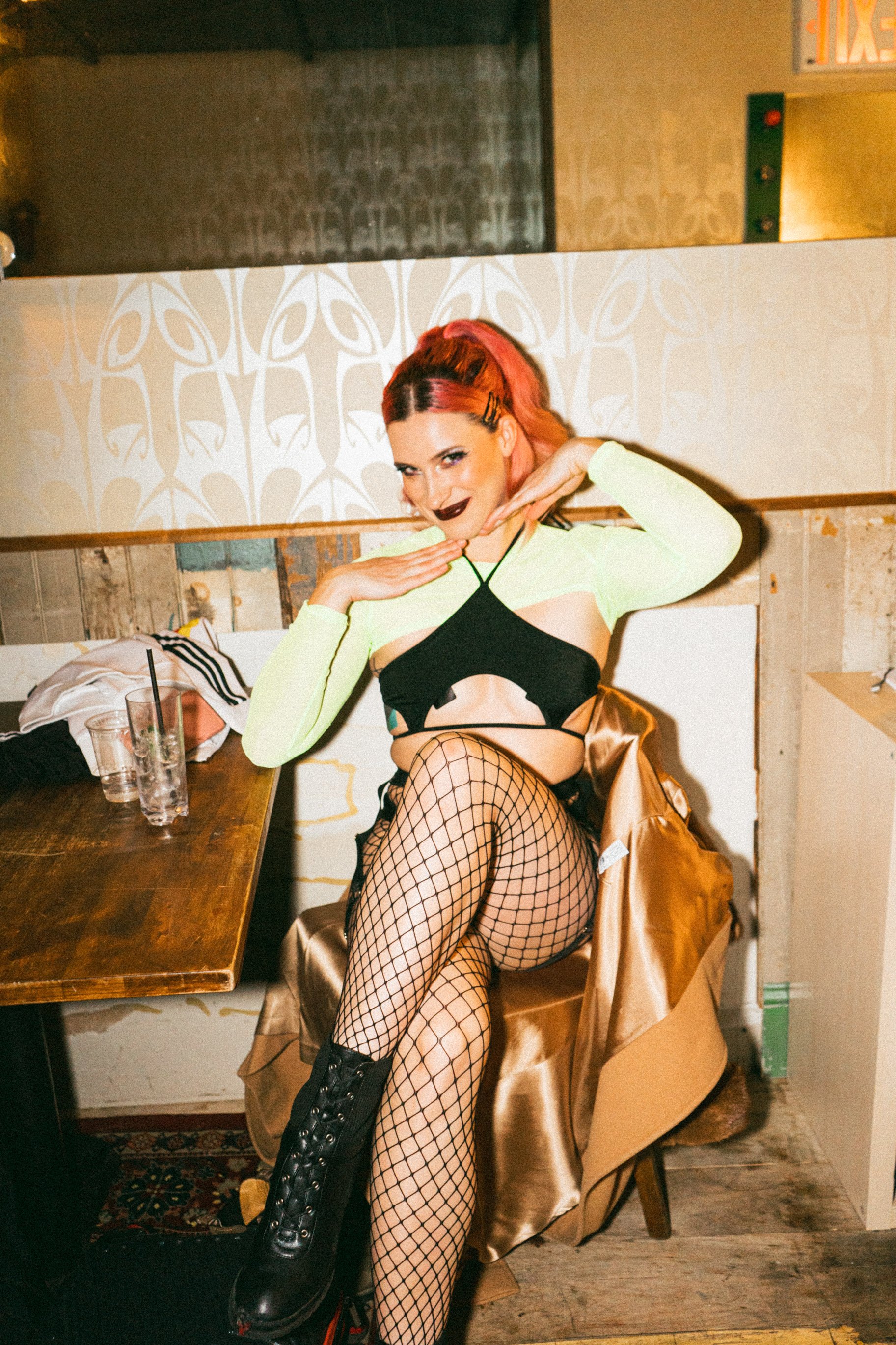 11.13 Hot Honey feat. LEXXE-2.JPG