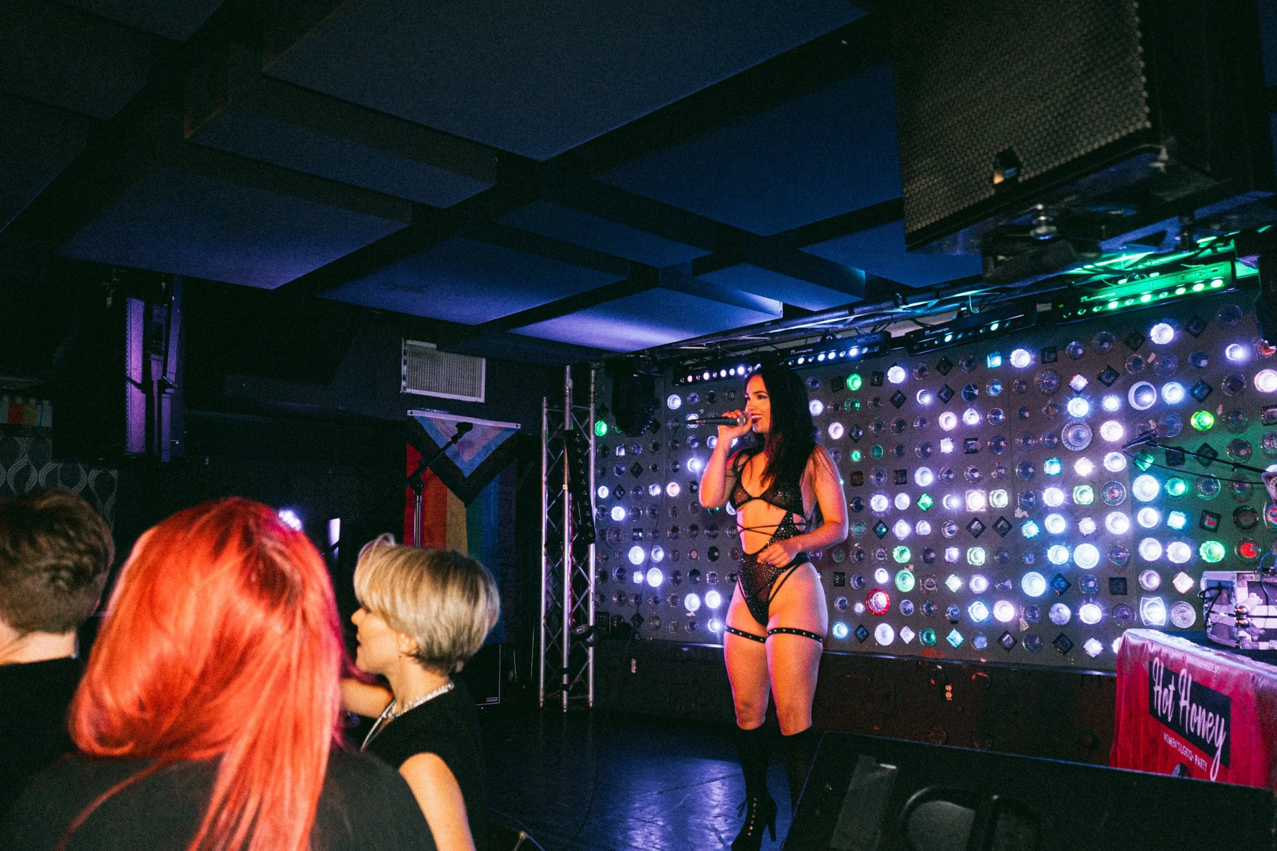 11.13 Hot Honey feat. LEXXE-5.JPG