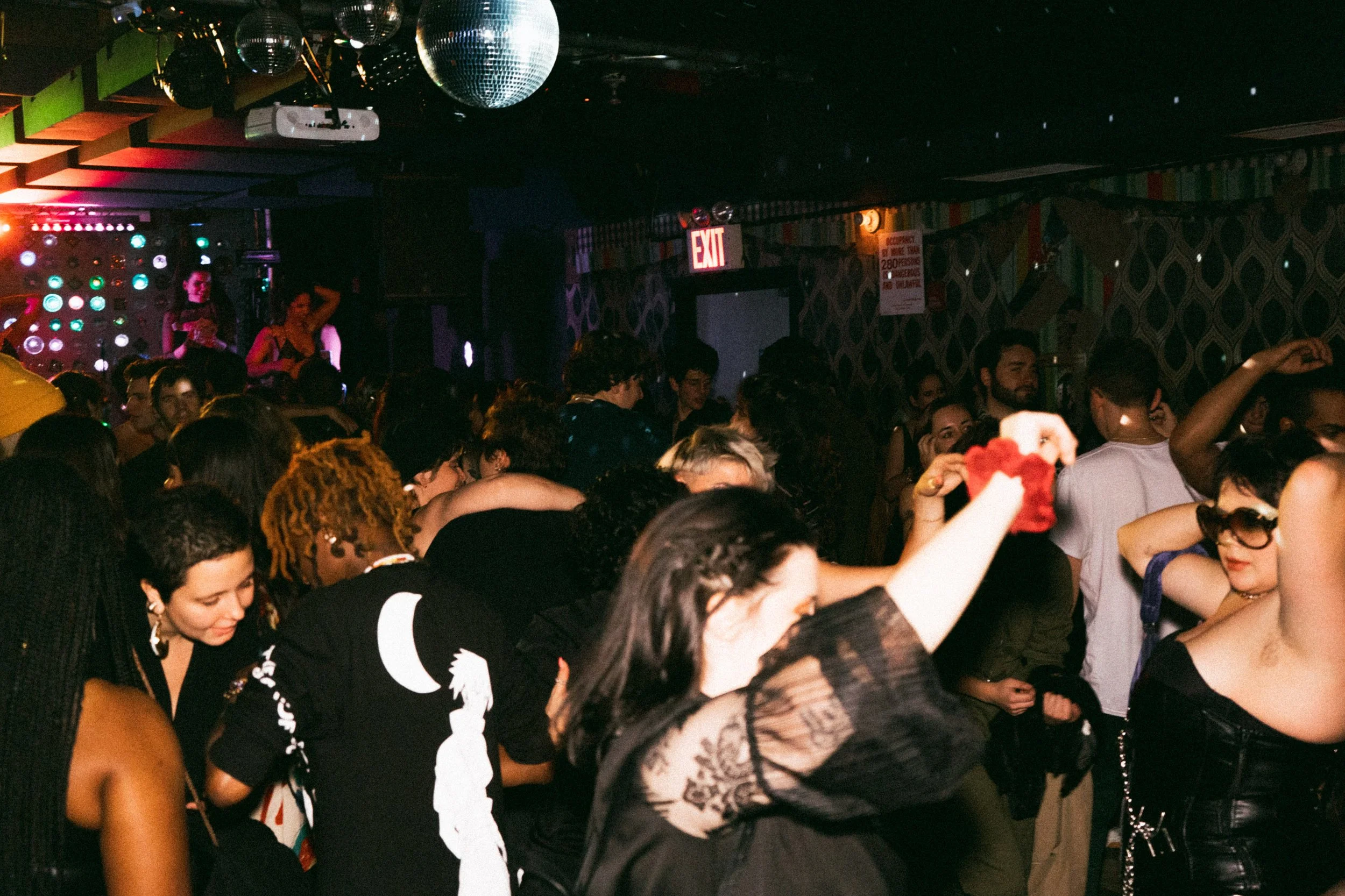 11.13 Hot Honey feat. LEXXE-182.JPG