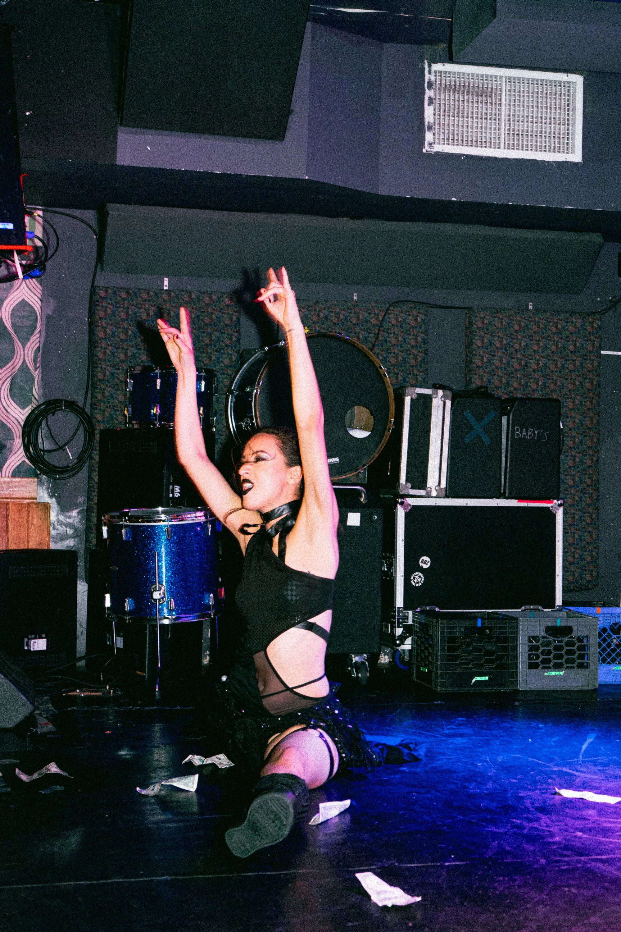 23.1.21 Emo Hot Honey-54.jpg