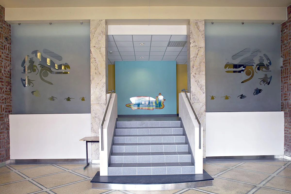 Air 2002 . entrance view