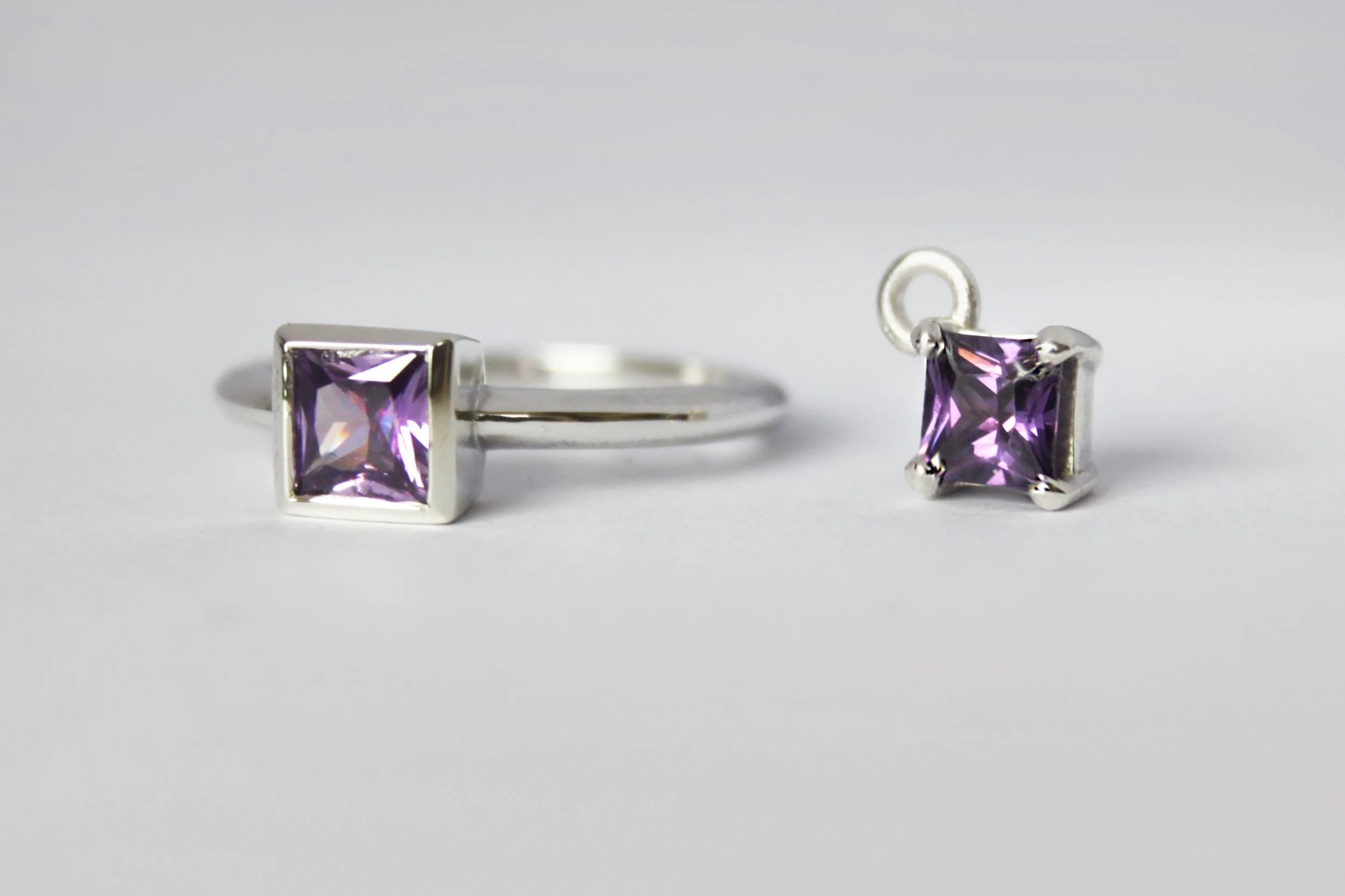 Rub-Over and Claw Setting of Square Stones