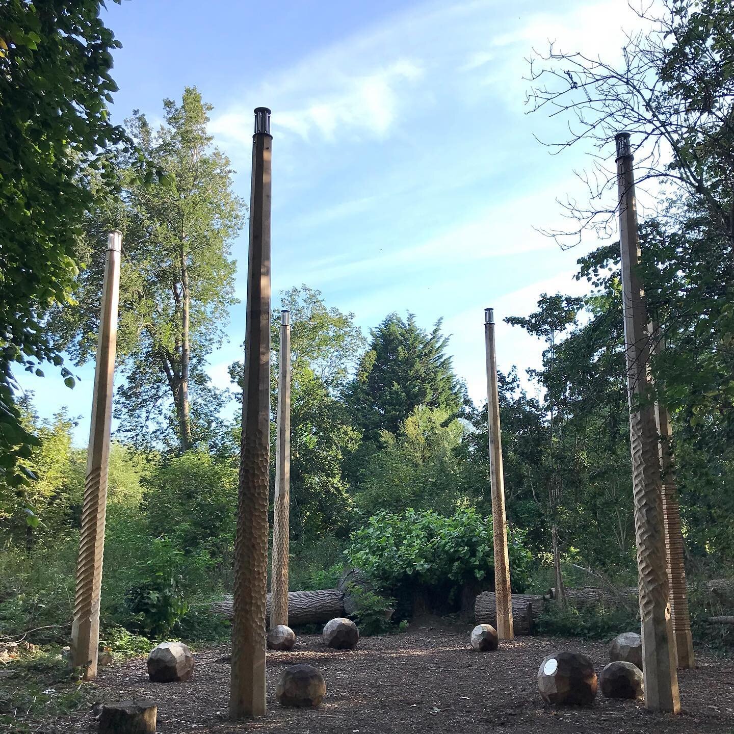 &lsquo;The Clearing&rsquo; raising spirits this morning
.
.
.
#september #backtowork #publicart #lbwf #hiddenlondon #wildlife