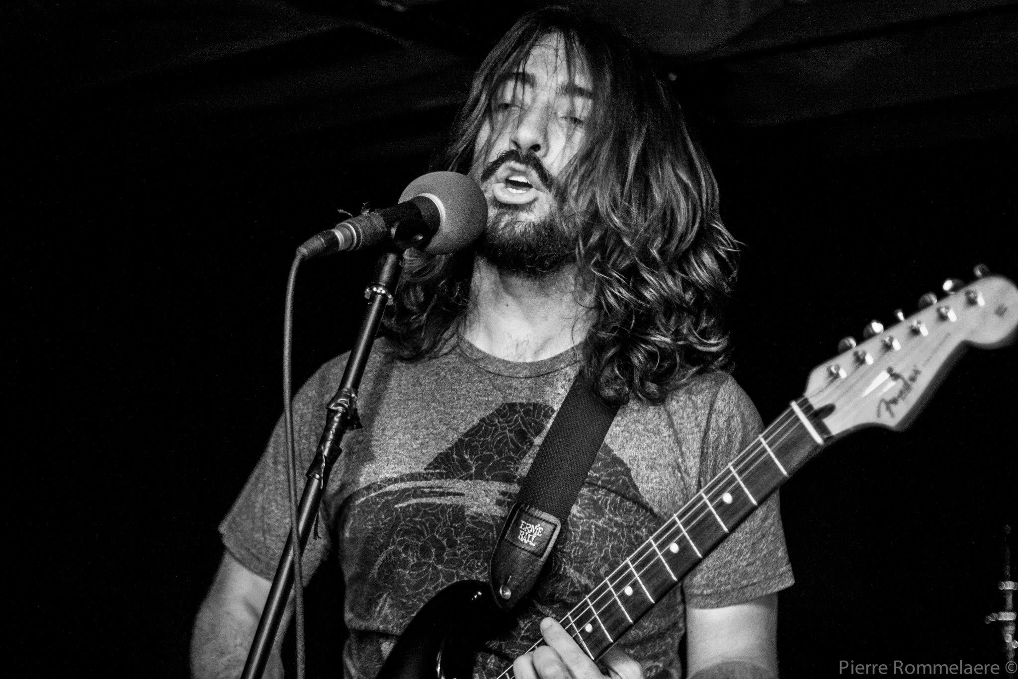 Dylan Jones of Red Huxley - Live at Ragazzi Bar (22 August 2013) Photo credit: Pierre Rommelaere
