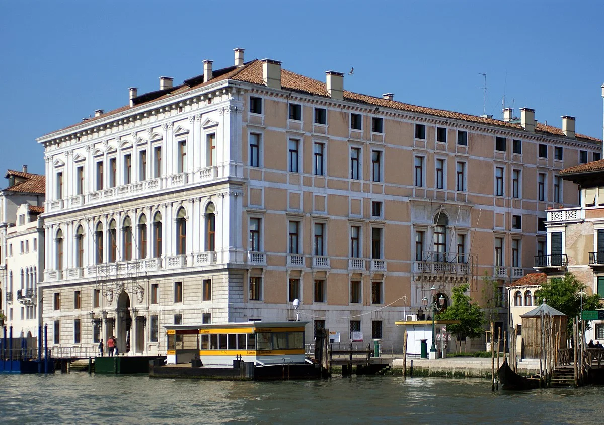 1200px-Palais_Grassi.jpg