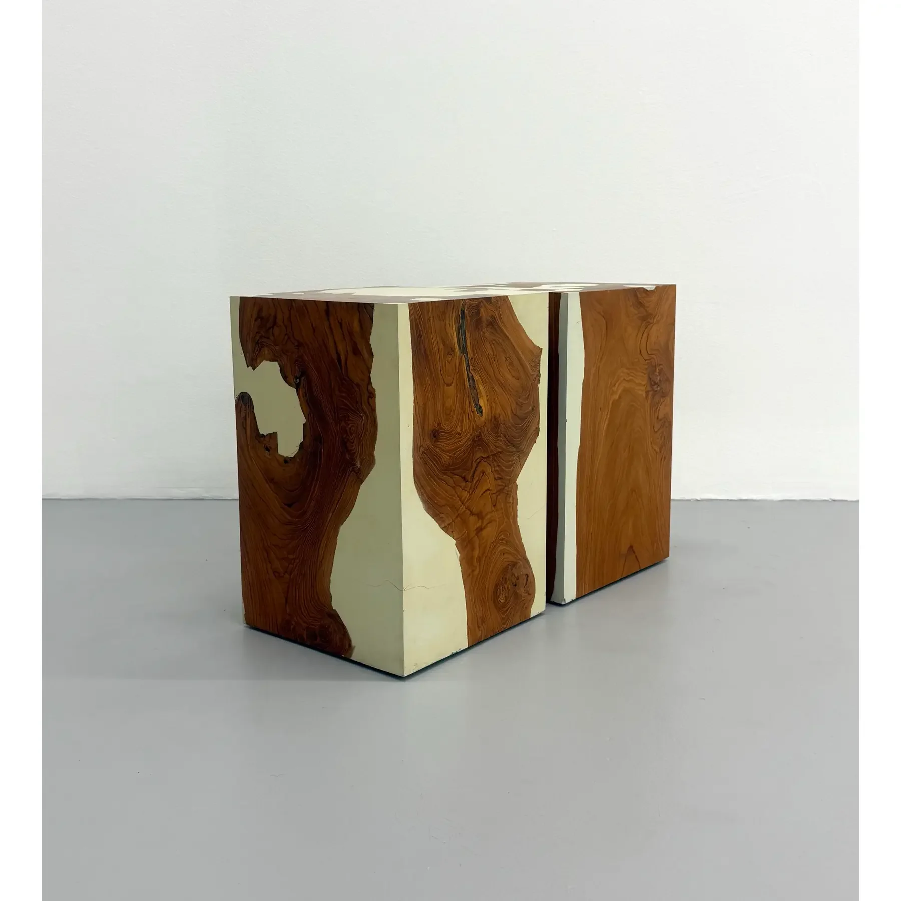 Vintage Burl Wood &amp; Lacquered Parsons Pedestal Tables – Pair