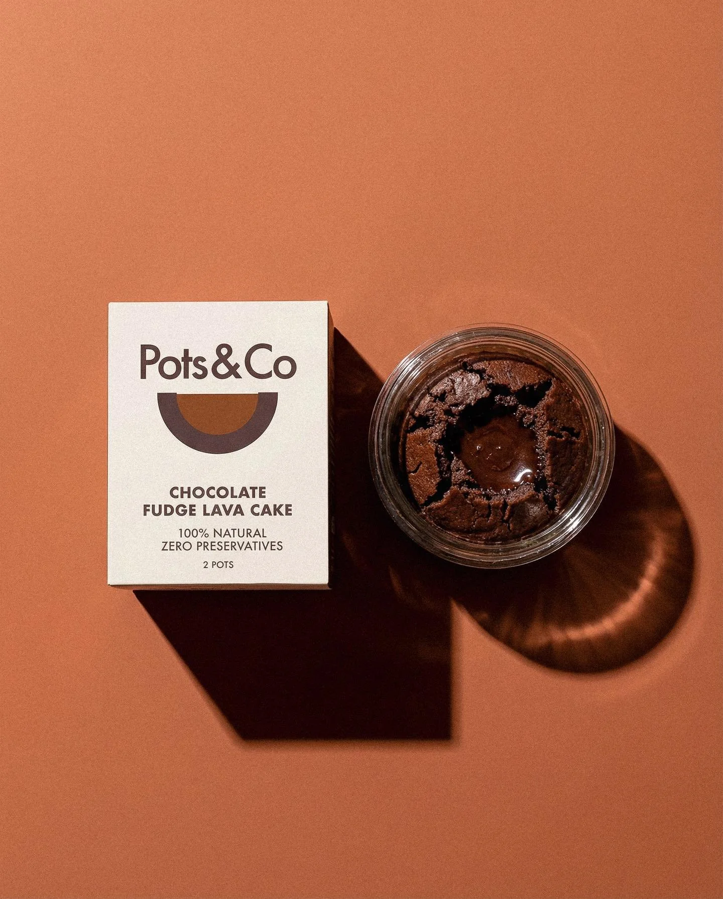 The dessert equivalent of good lighting and excellent timing. ✨👌🏼🤩

Warm chocolate fudge cake with a molten centre and currently on promo at Waitrose for &pound;2.75, saving &pound;1.20.

Honestly hard to walk past. @waitrose
.
.
.
#PotsAndCo #Wai