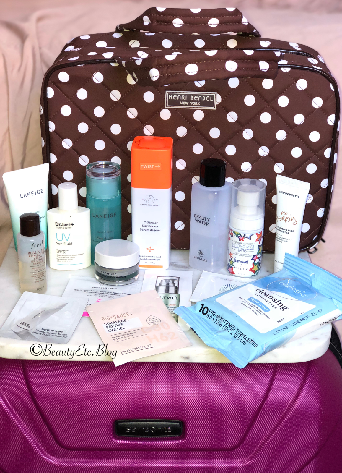What's in my Bag- Travel Skincare 