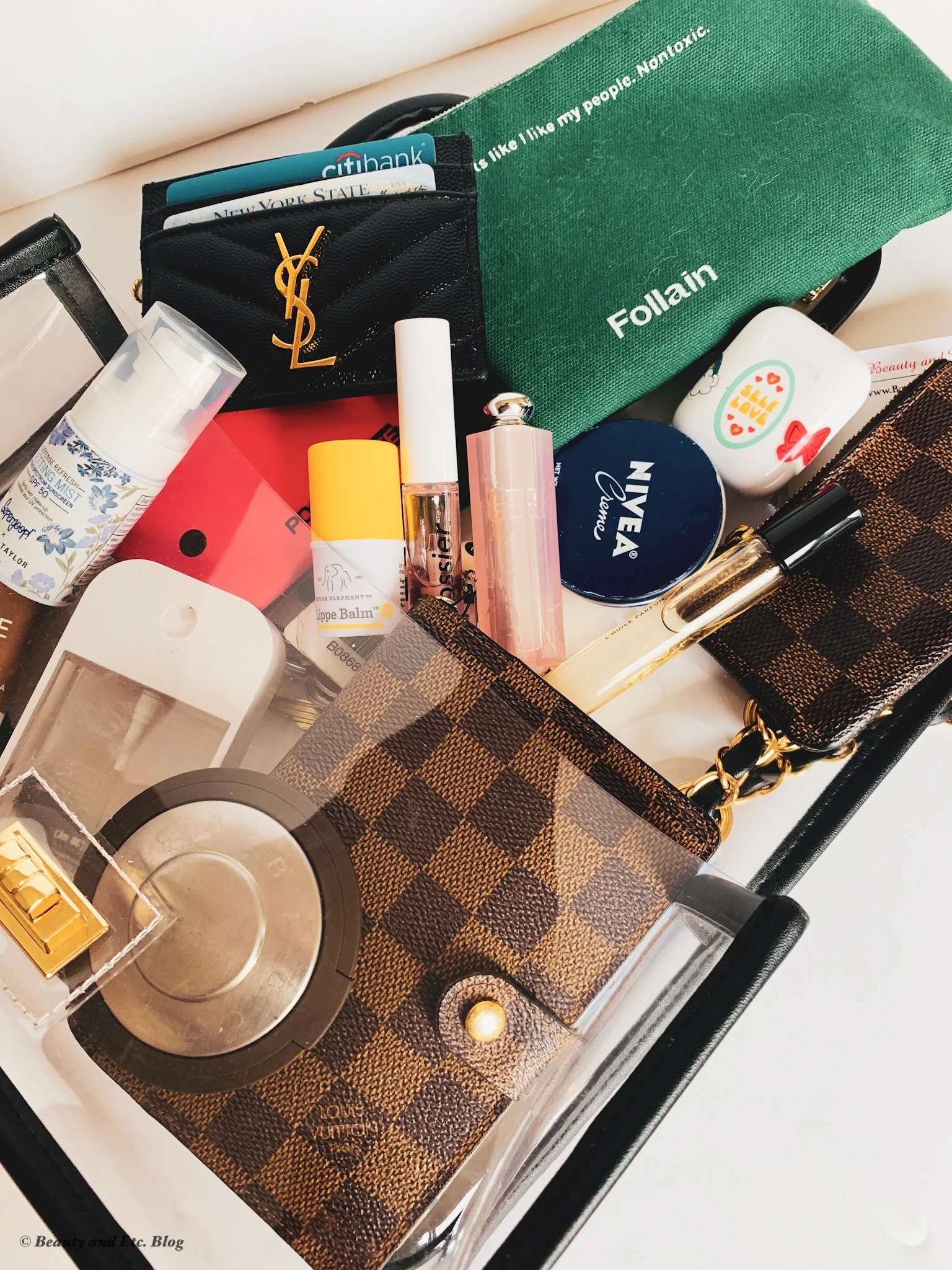 What's in My Bag- Clear Flap Bag