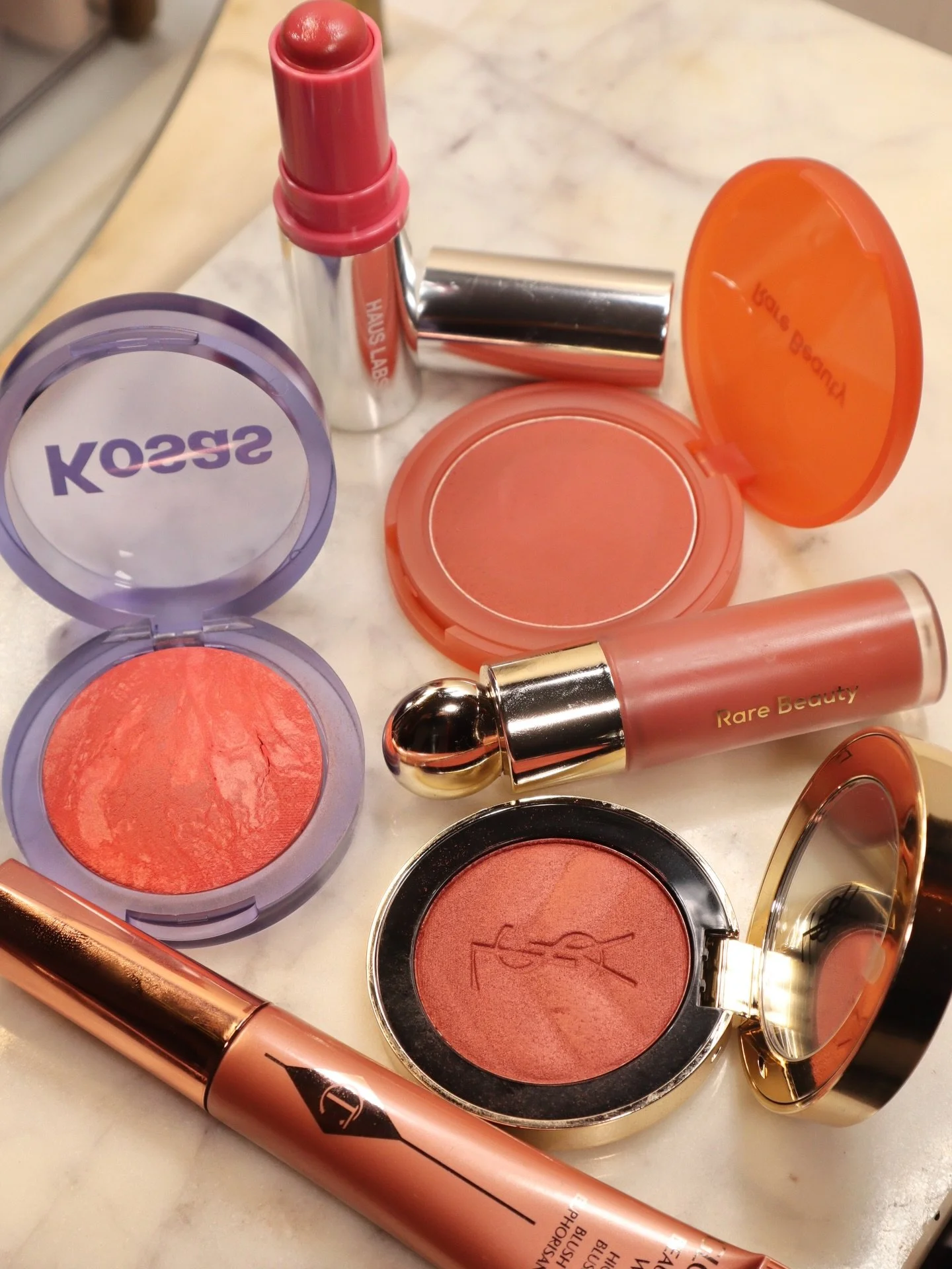 ✨if I&rsquo;ve been glowing lately.. this could be why 💖Currently in my blush era and these are the blushes I&rsquo;ve been reaching for lately 🥰⠀
⠀
𝗮𝗿𝗲 𝘆𝗼𝘂 𝗮 𝗰𝗿𝗲𝗮𝗺 𝗼𝗿 𝗽𝗼𝘄𝗲𝗿 𝗯𝗹𝘂𝘀𝗵 𝗽𝗲𝗿𝘀𝗼𝗻? 𝘄𝗵𝗶𝗰𝗵 𝗼𝗻𝗲 𝗮𝗿𝗲 𝘆𝗼?