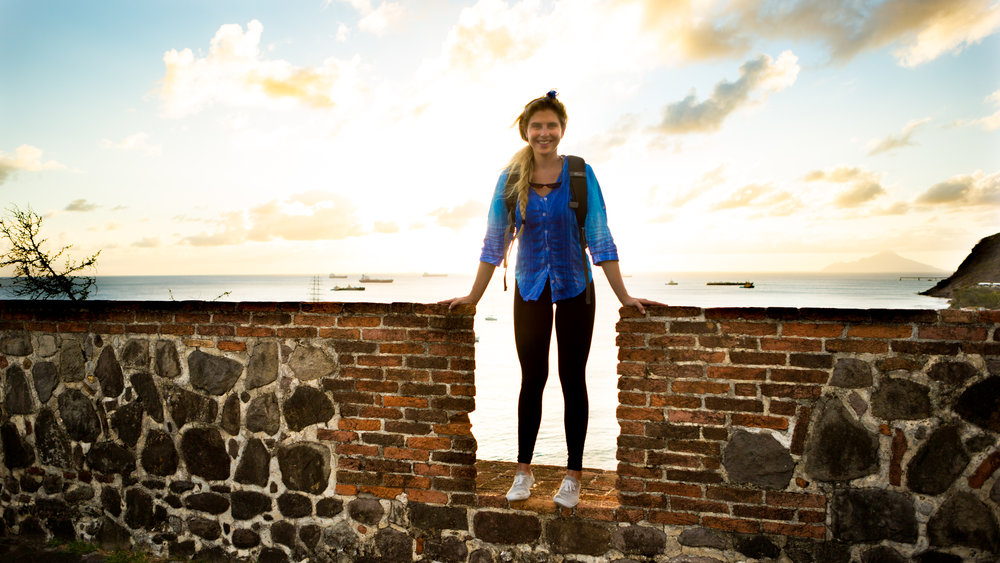 Loving this horizon line from the Fort in Oranjestad!