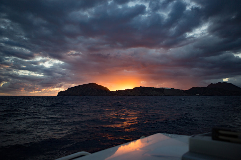 The sun rising on our beautiful day sailing to Saba island.